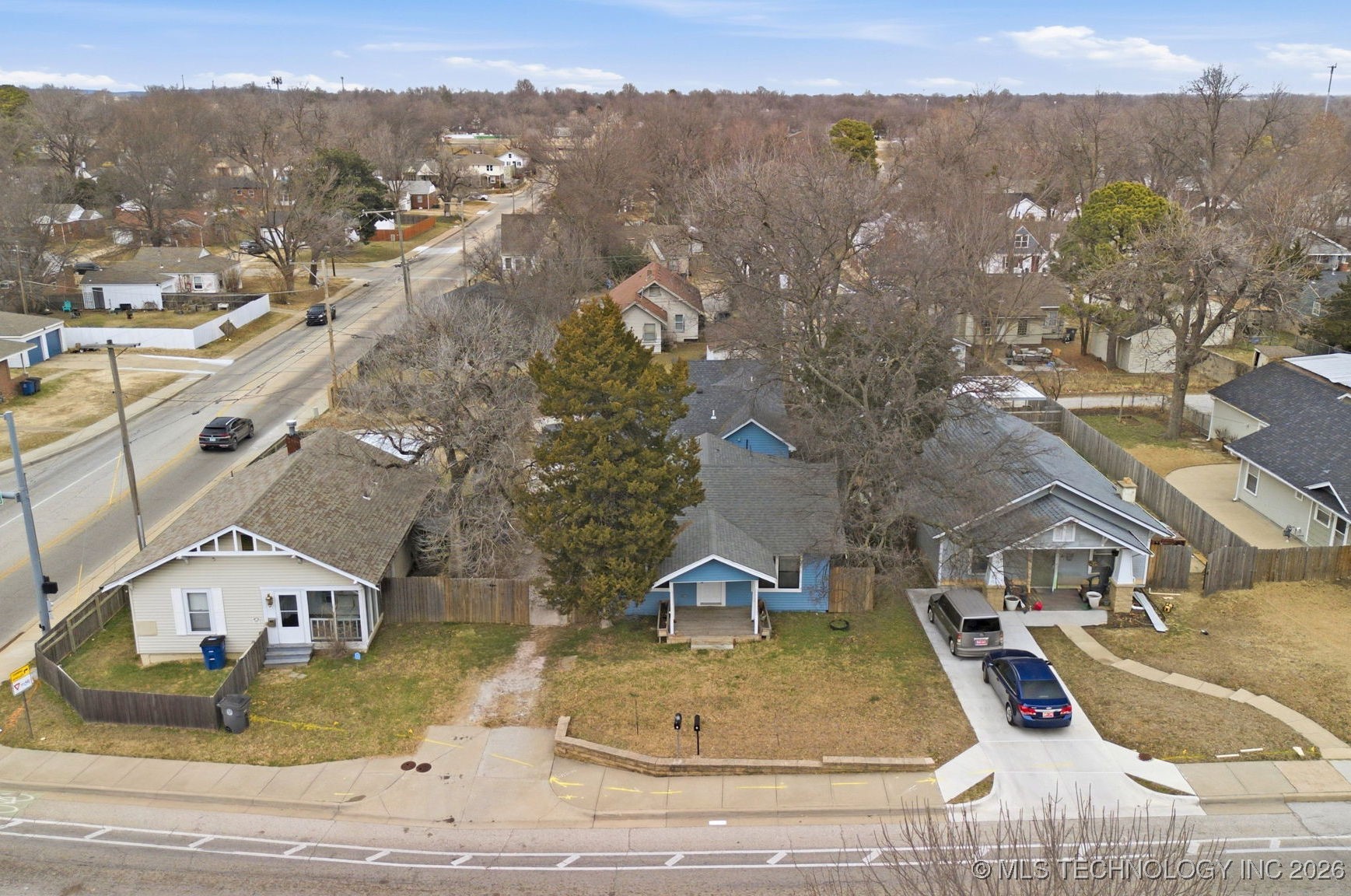 2807 E 3rd Street Property Photo 48