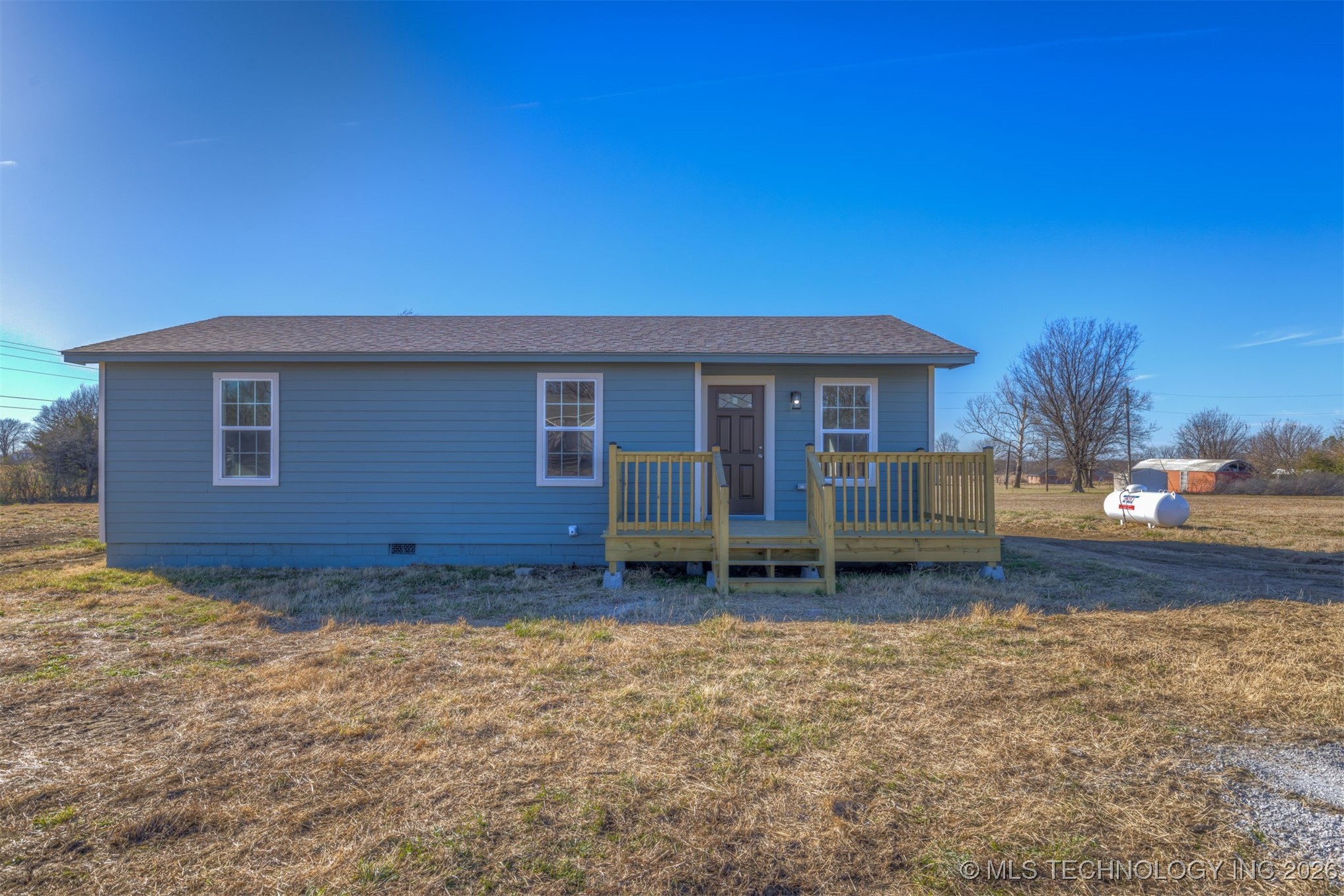 18257 E 650 Road Property Photo 1