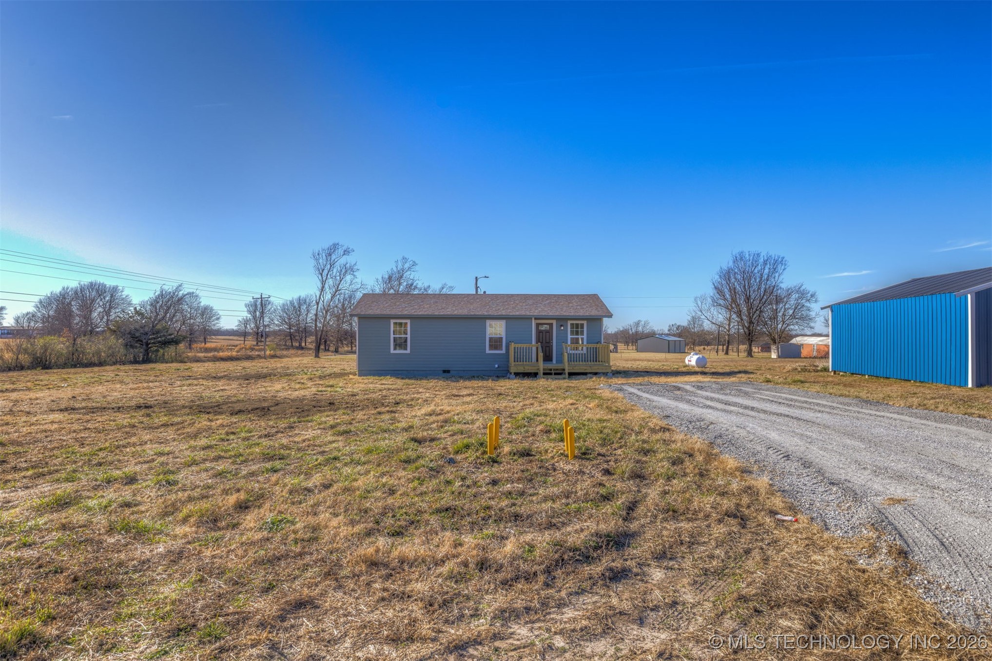 18257 E 650 Road Property Photo 2