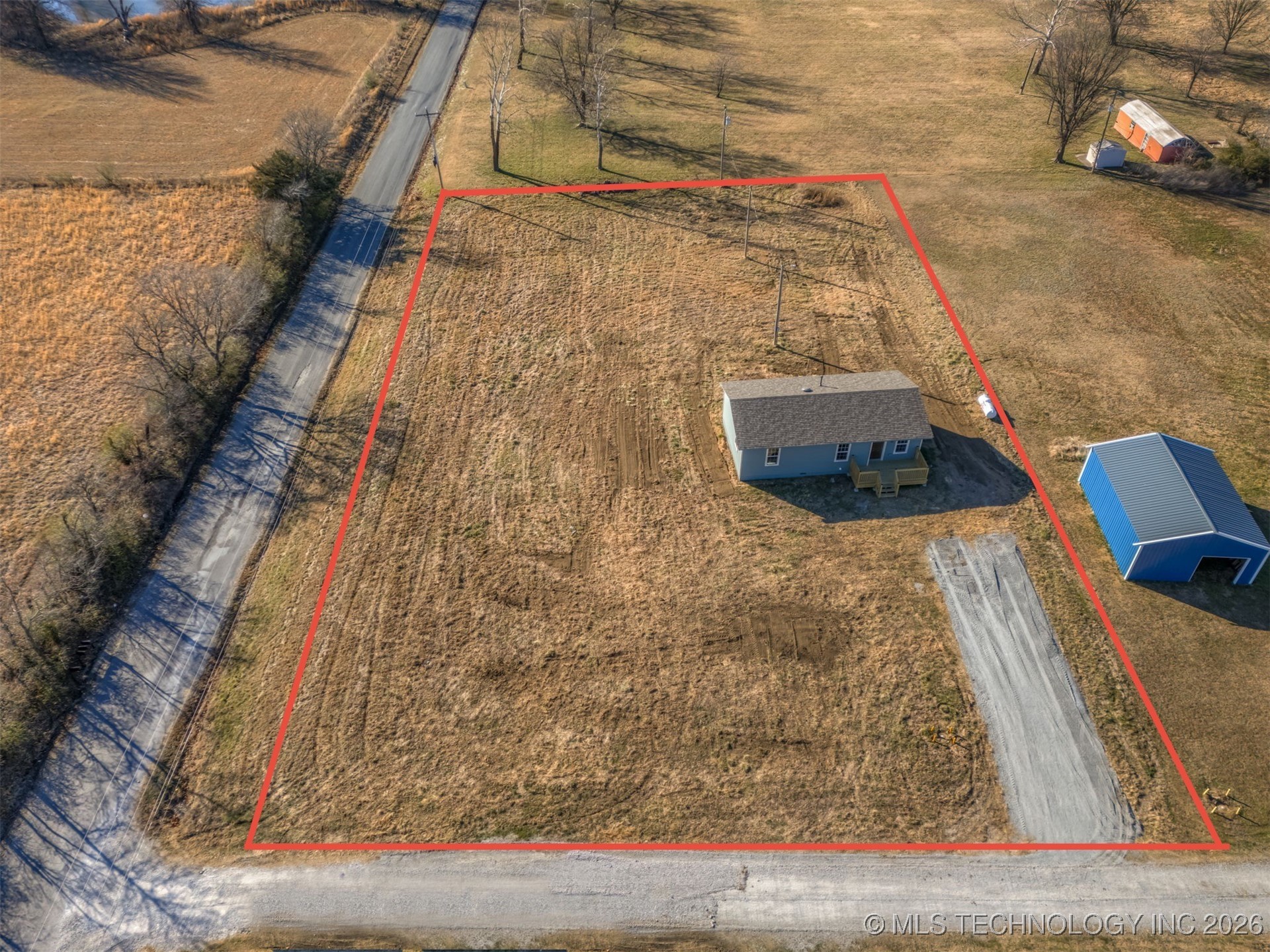 18257 E 650 Road Property Photo 3