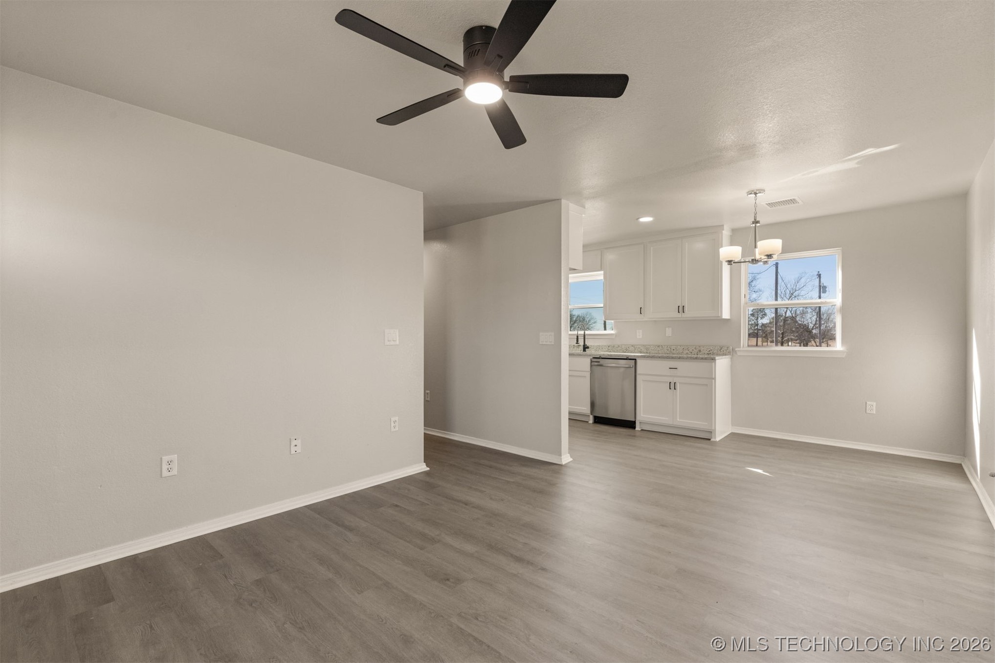 18257 E 650 Road Property Photo 5