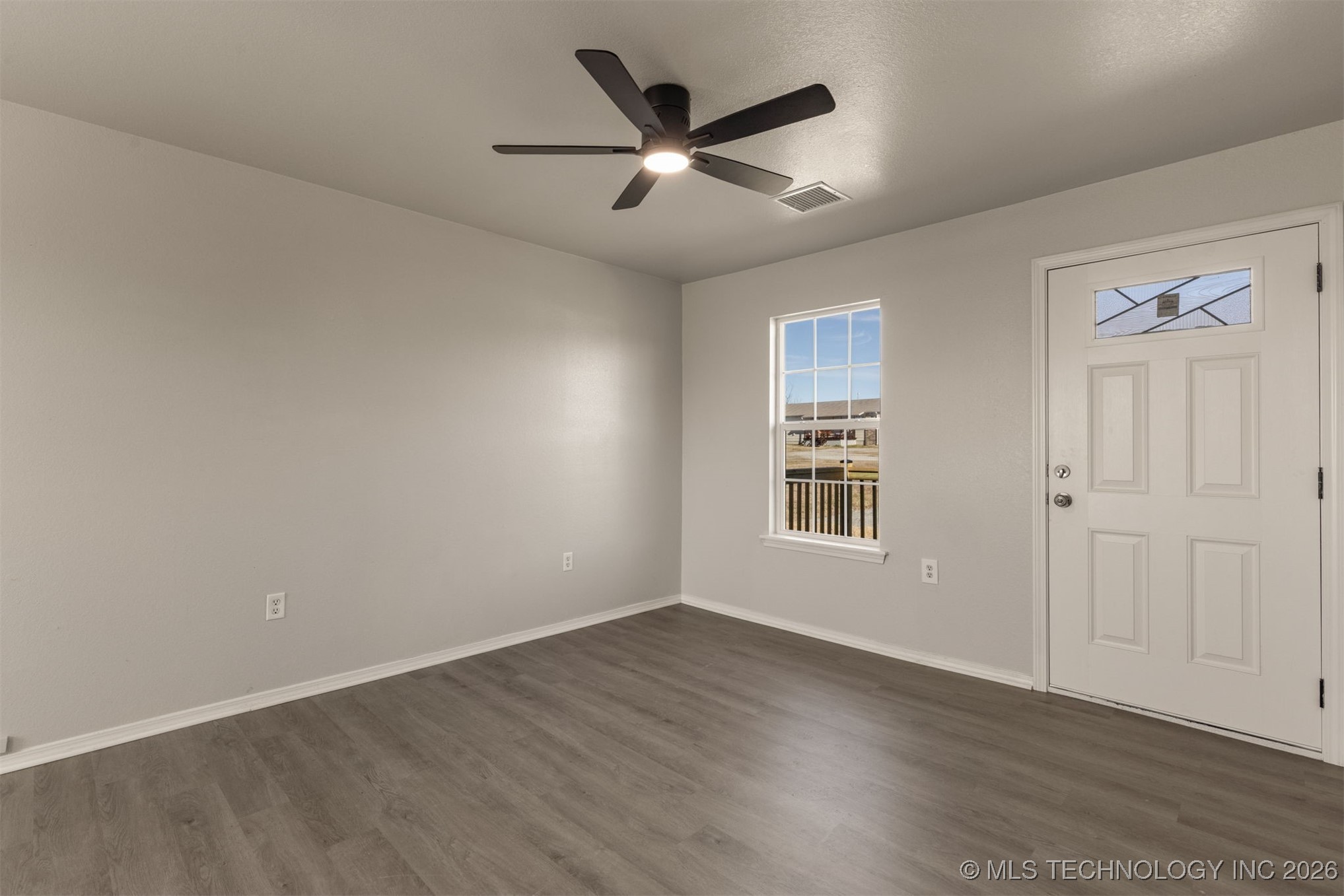 18257 E 650 Road Property Photo 9