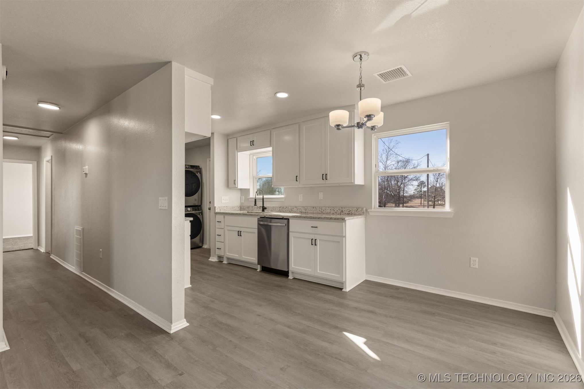 18257 E 650 Road Property Photo 11