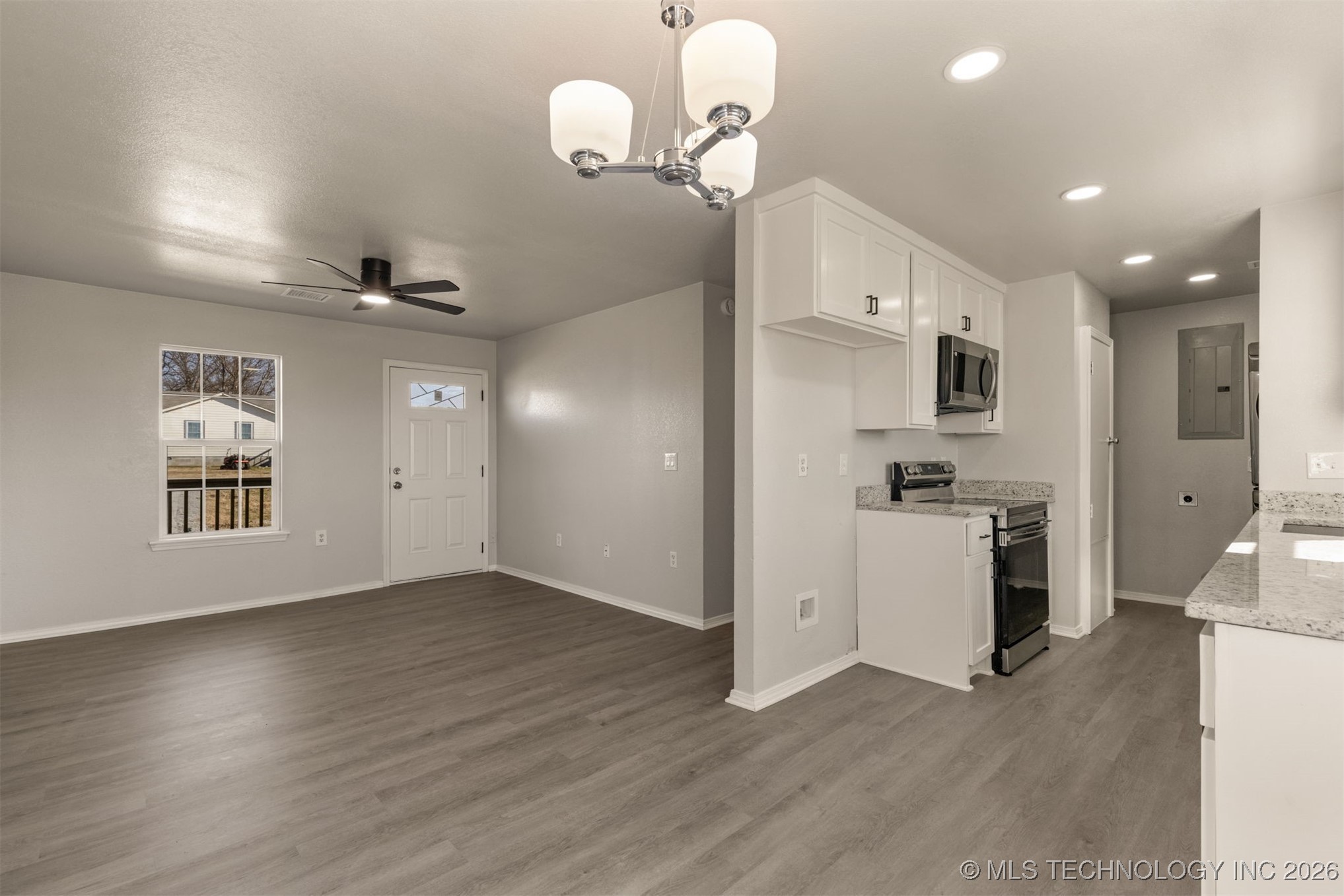 18257 E 650 Road Property Photo 15