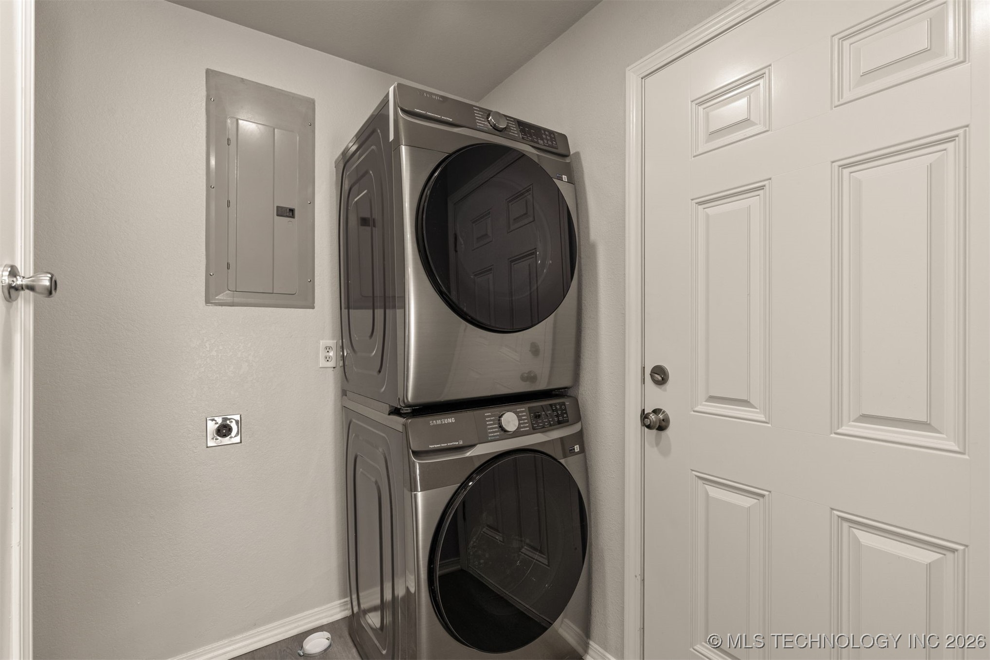 18257 E 650 Road Property Photo 21