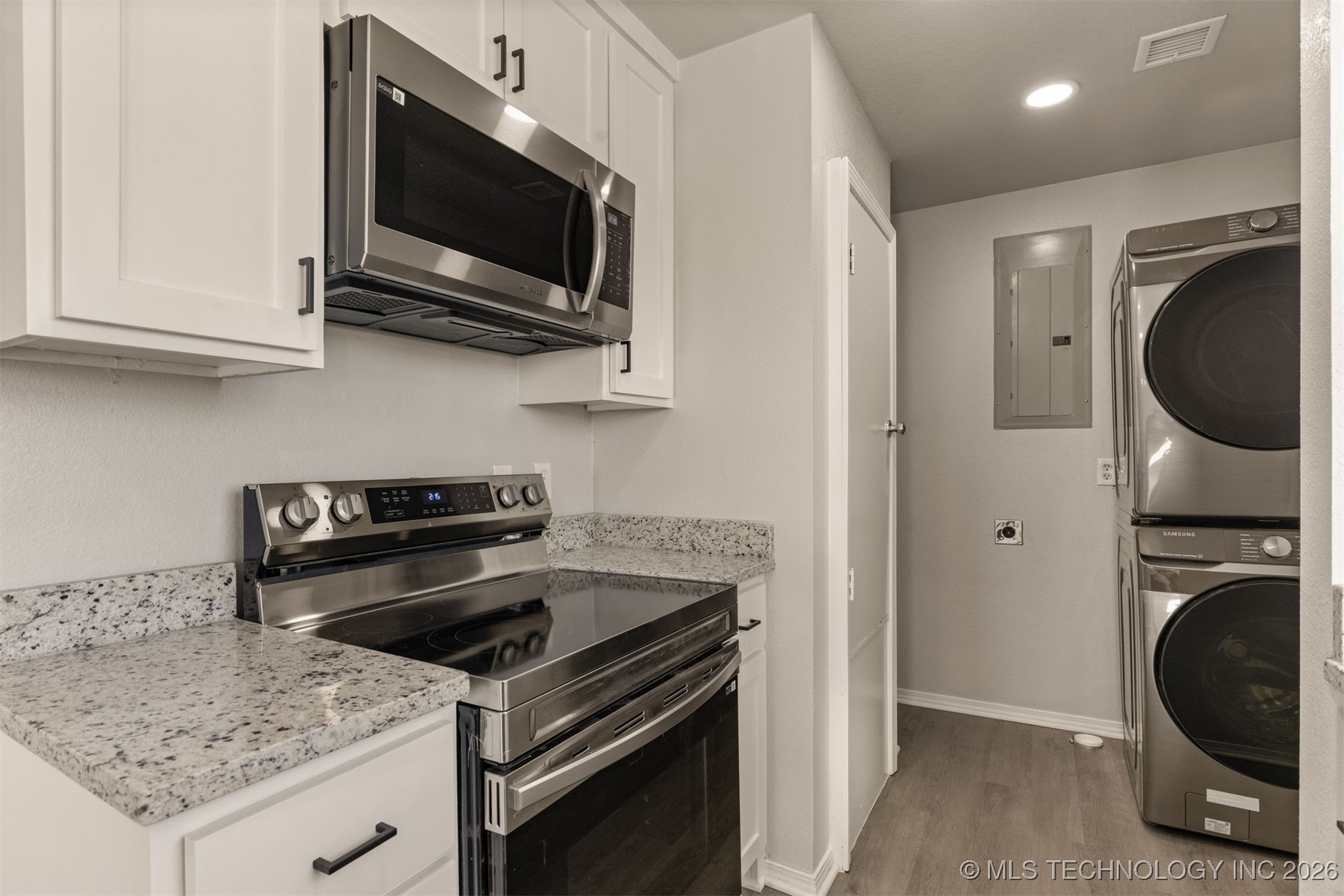 18257 E 650 Road Property Photo 22