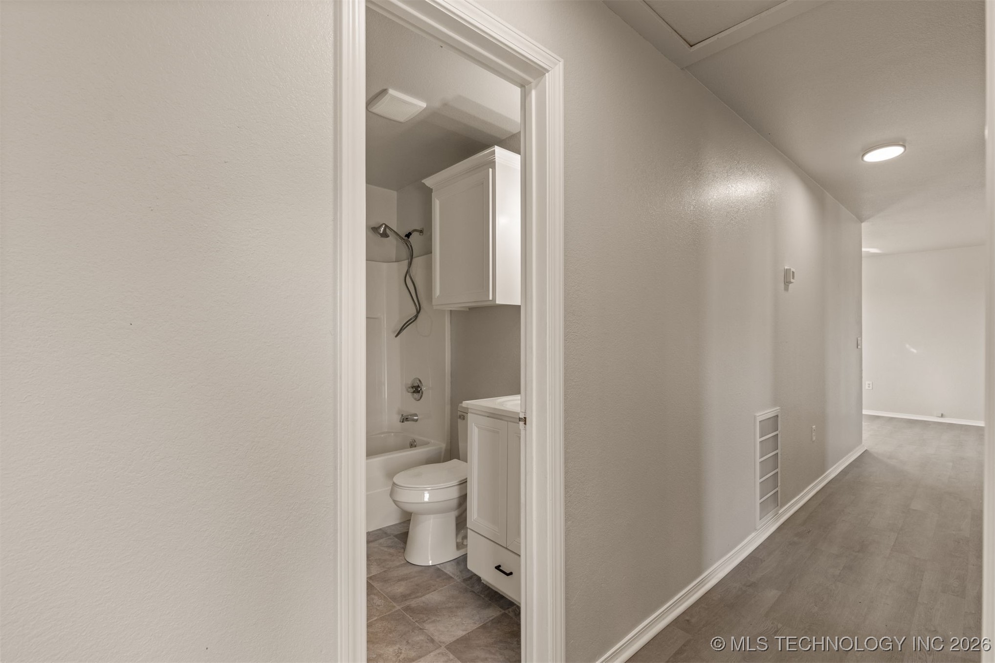 18257 E 650 Road Property Photo 29