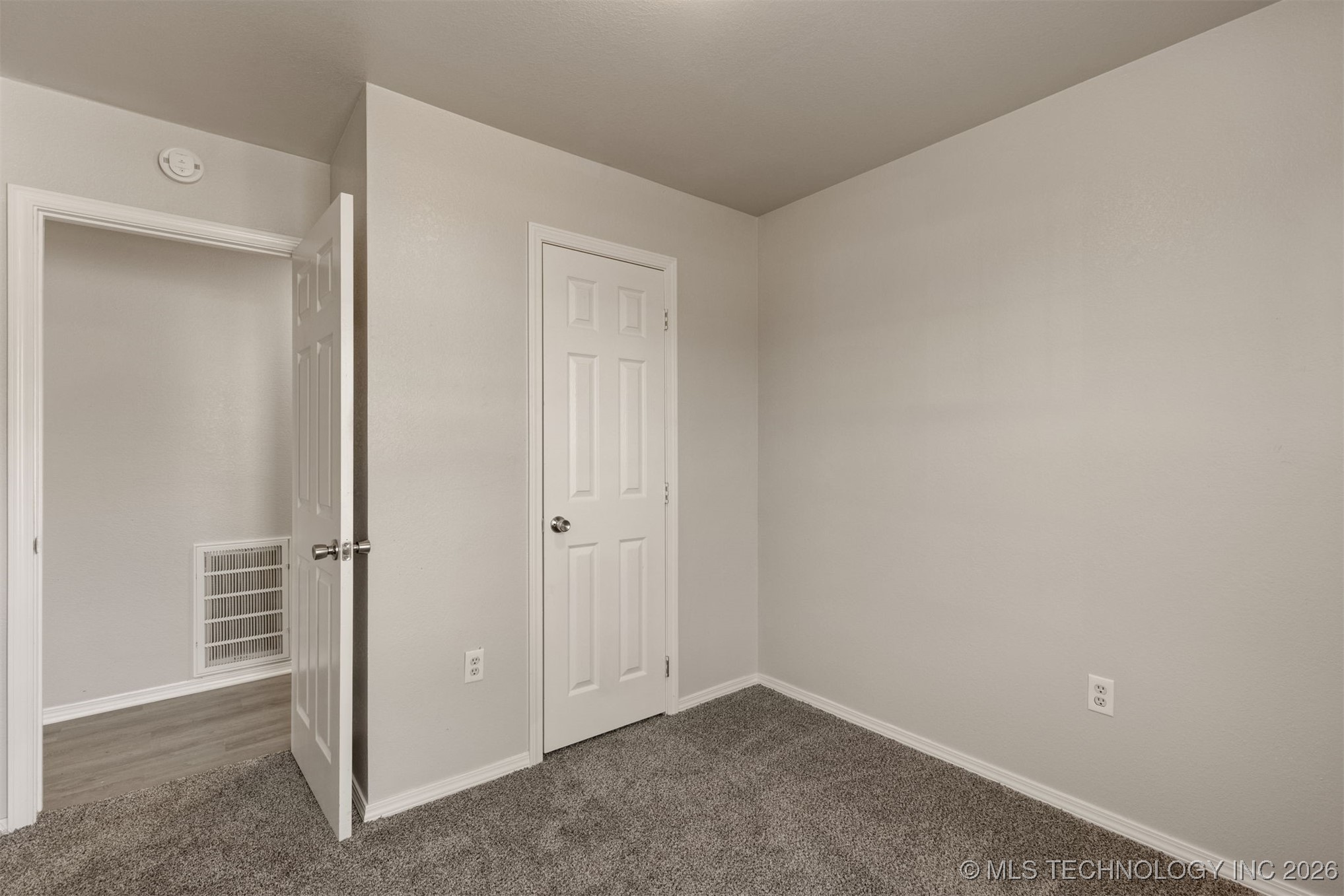 18257 E 650 Road Property Photo 31