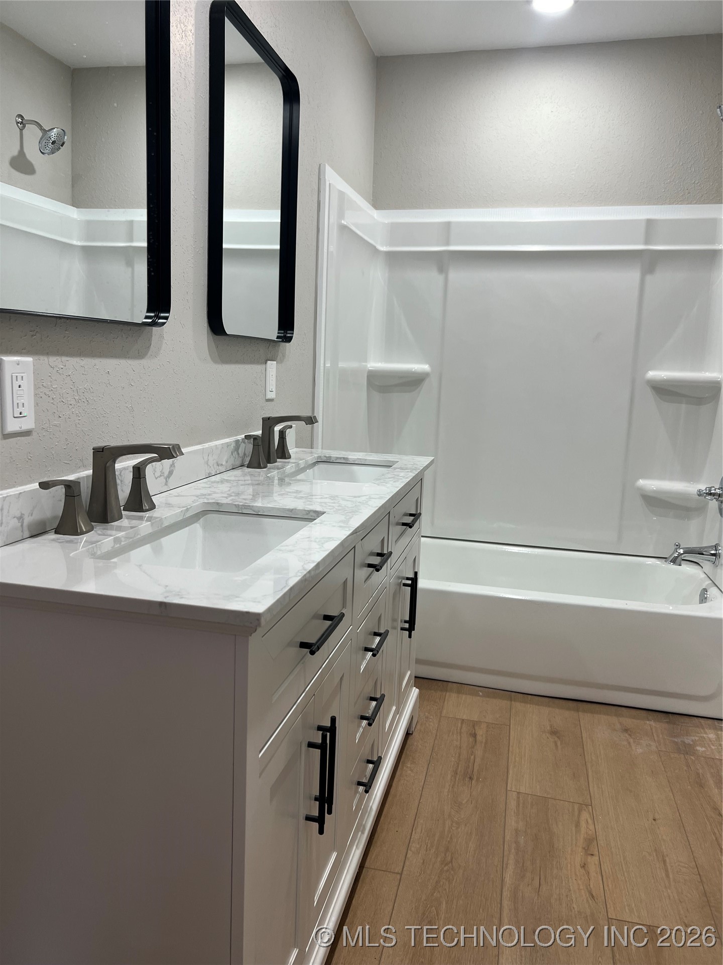 324 Sw F Property Photo 10