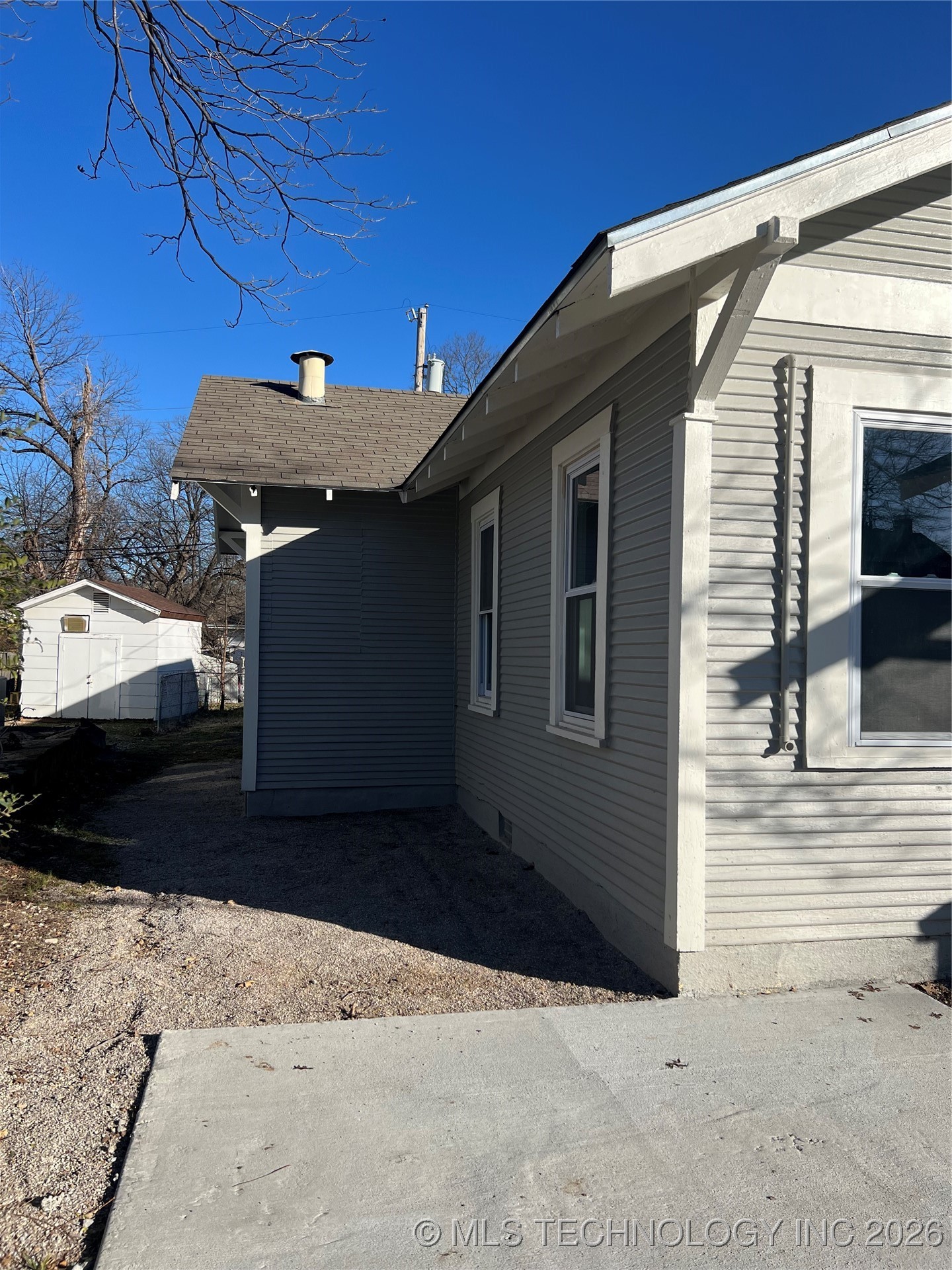 324 Sw F Property Photo 13