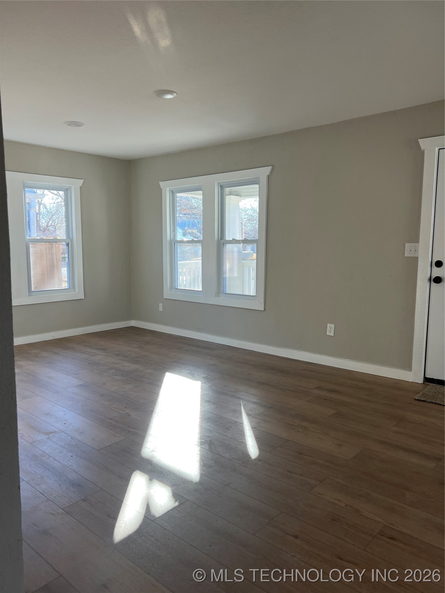 324 Sw F Property Photo 16