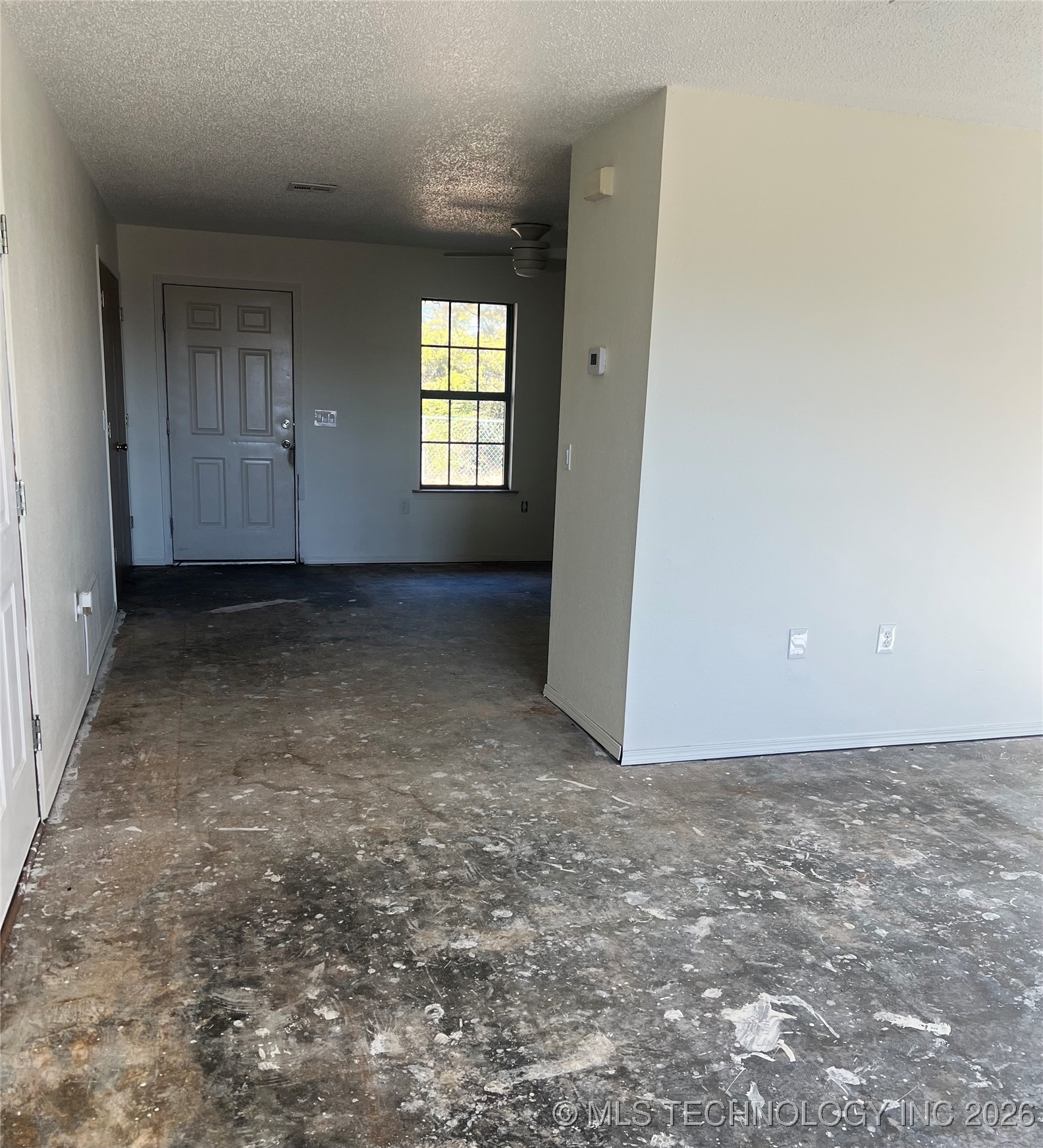 400 E Sunflower Property Photo 6