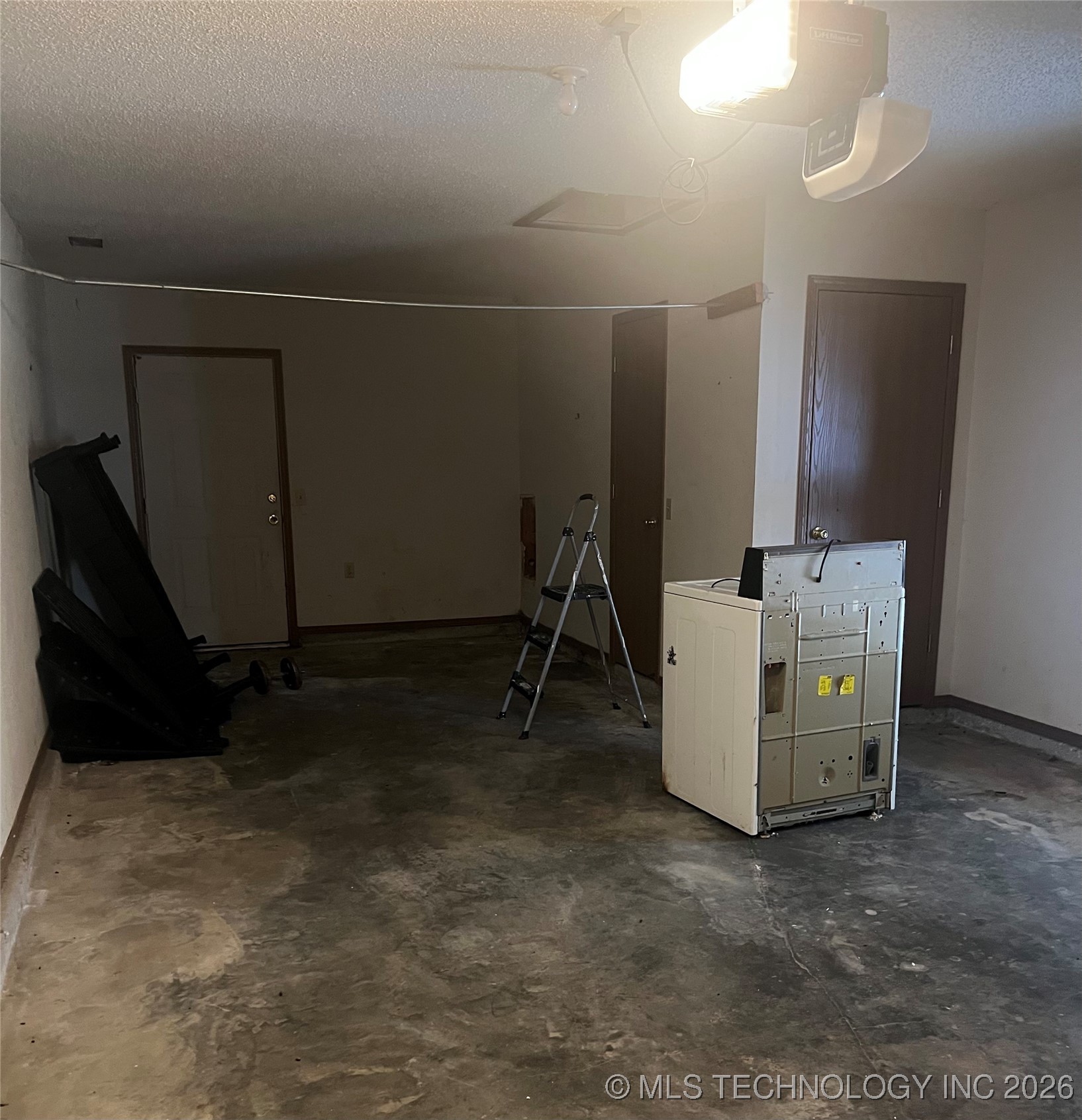 400 E Sunflower Property Photo 22