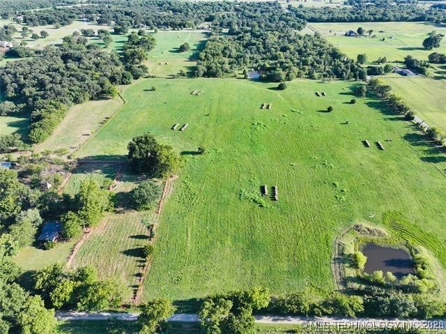 9916 E 206th Street Property Photo 10