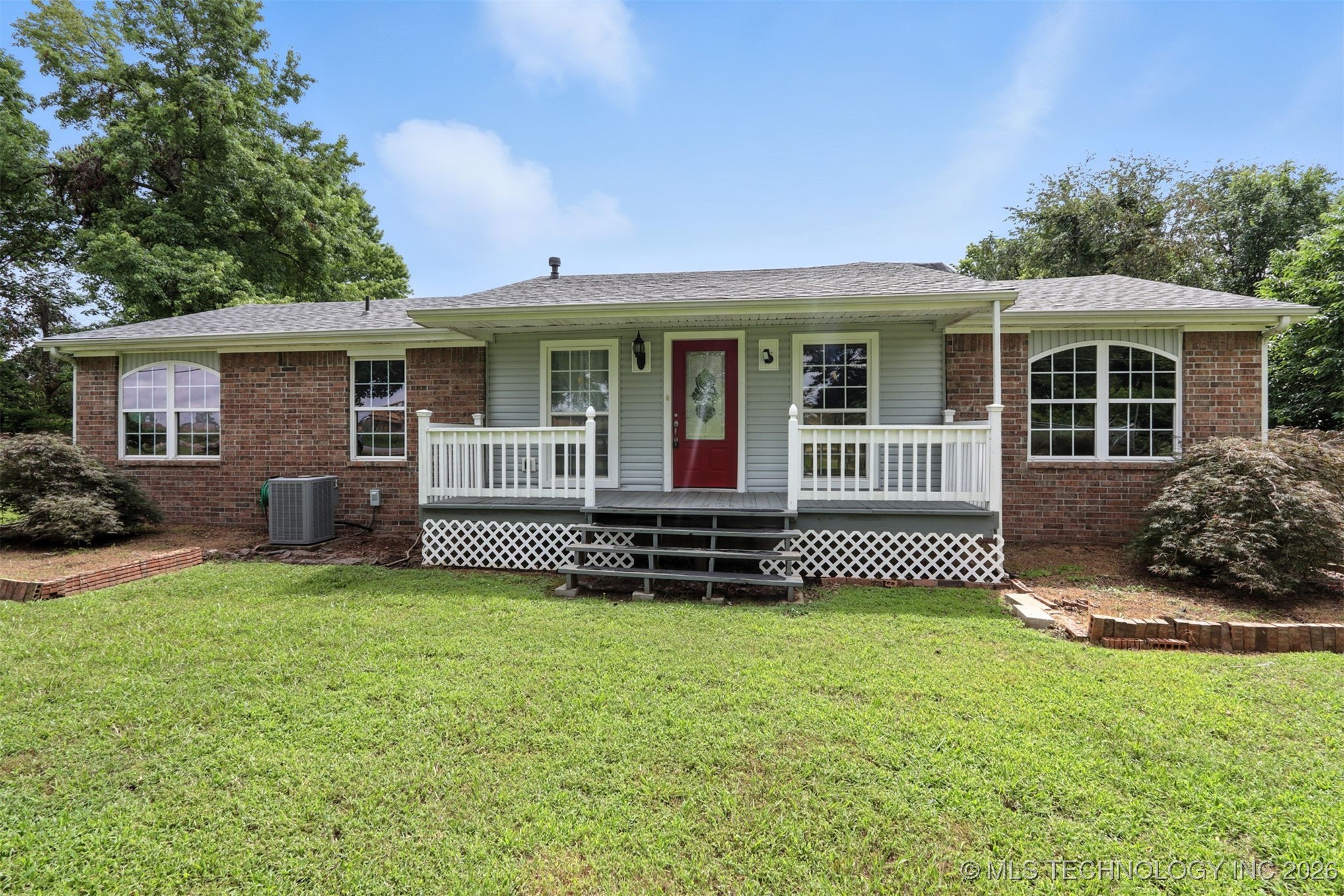 921 N 8th Street Property Photo 1