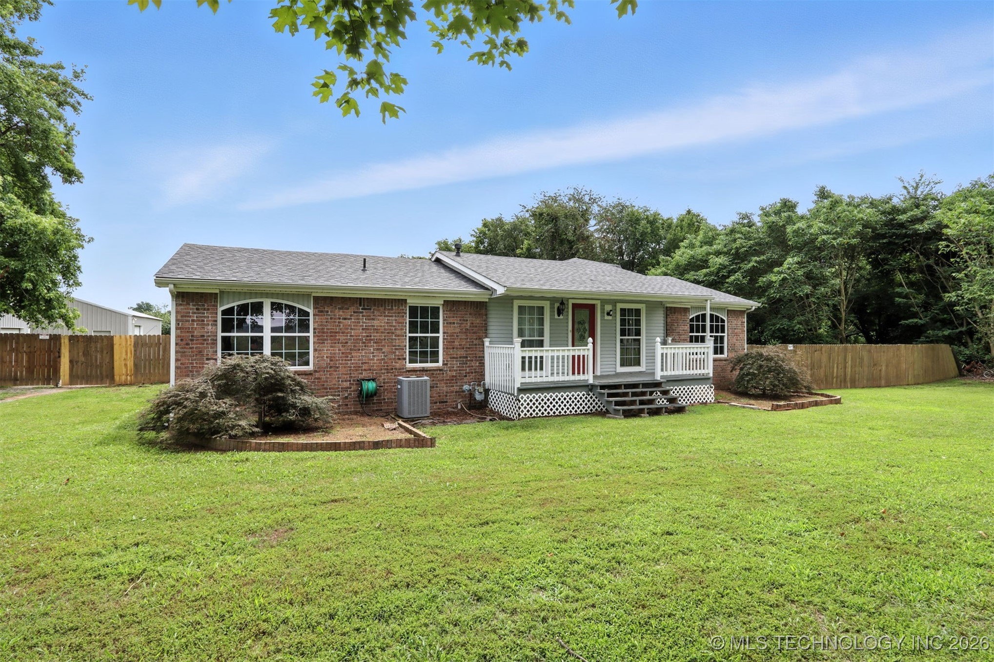 921 N 8th Street Property Photo 2