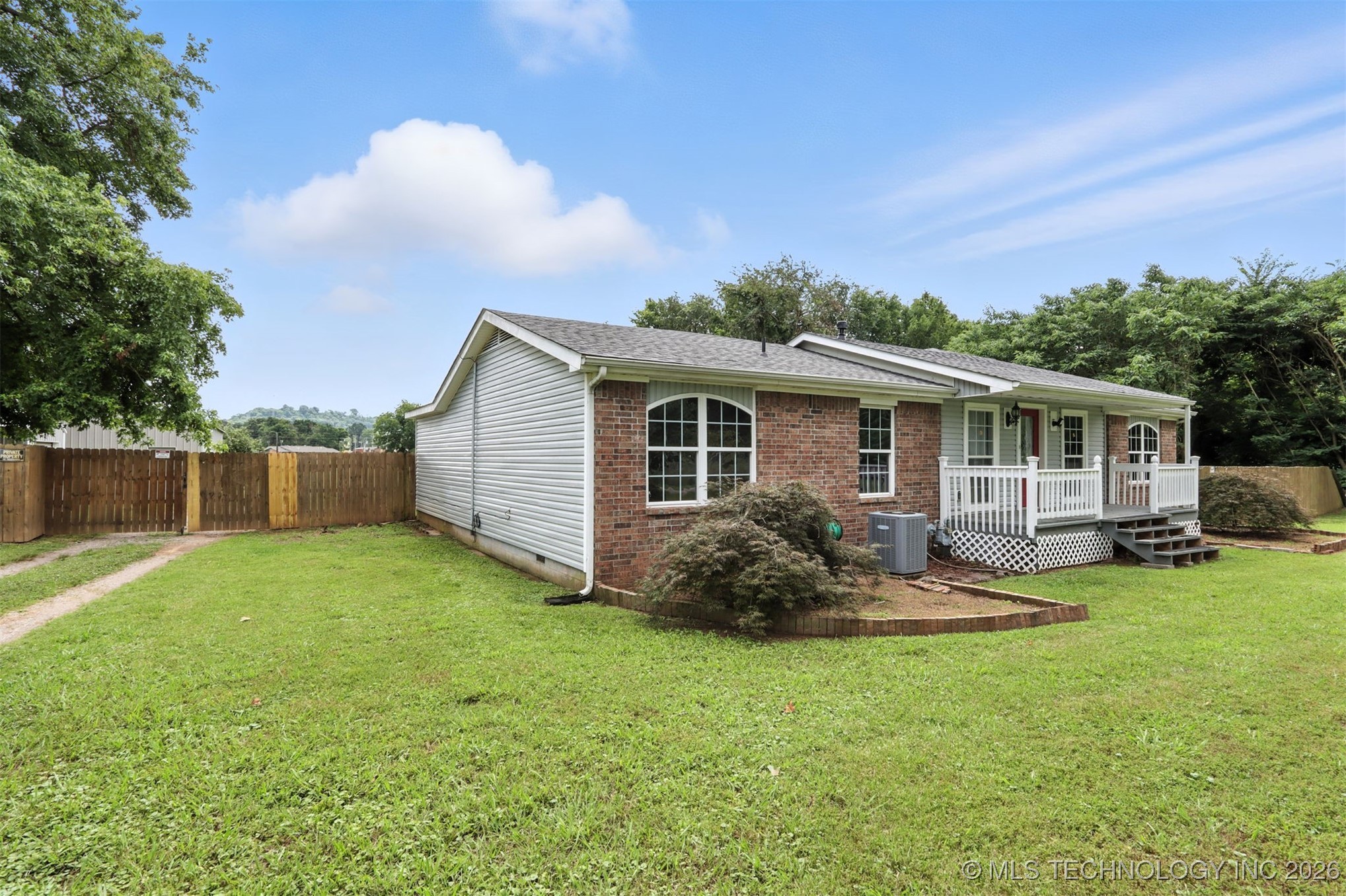 921 N 8th Street Property Photo 3