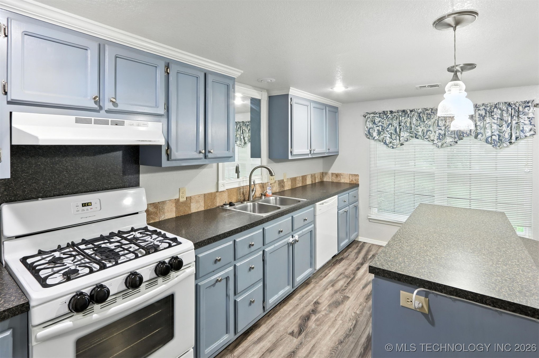 921 N 8th Street Property Photo 8