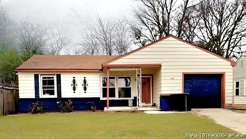 249 Se Elmhurst Avenue Property Photo 1