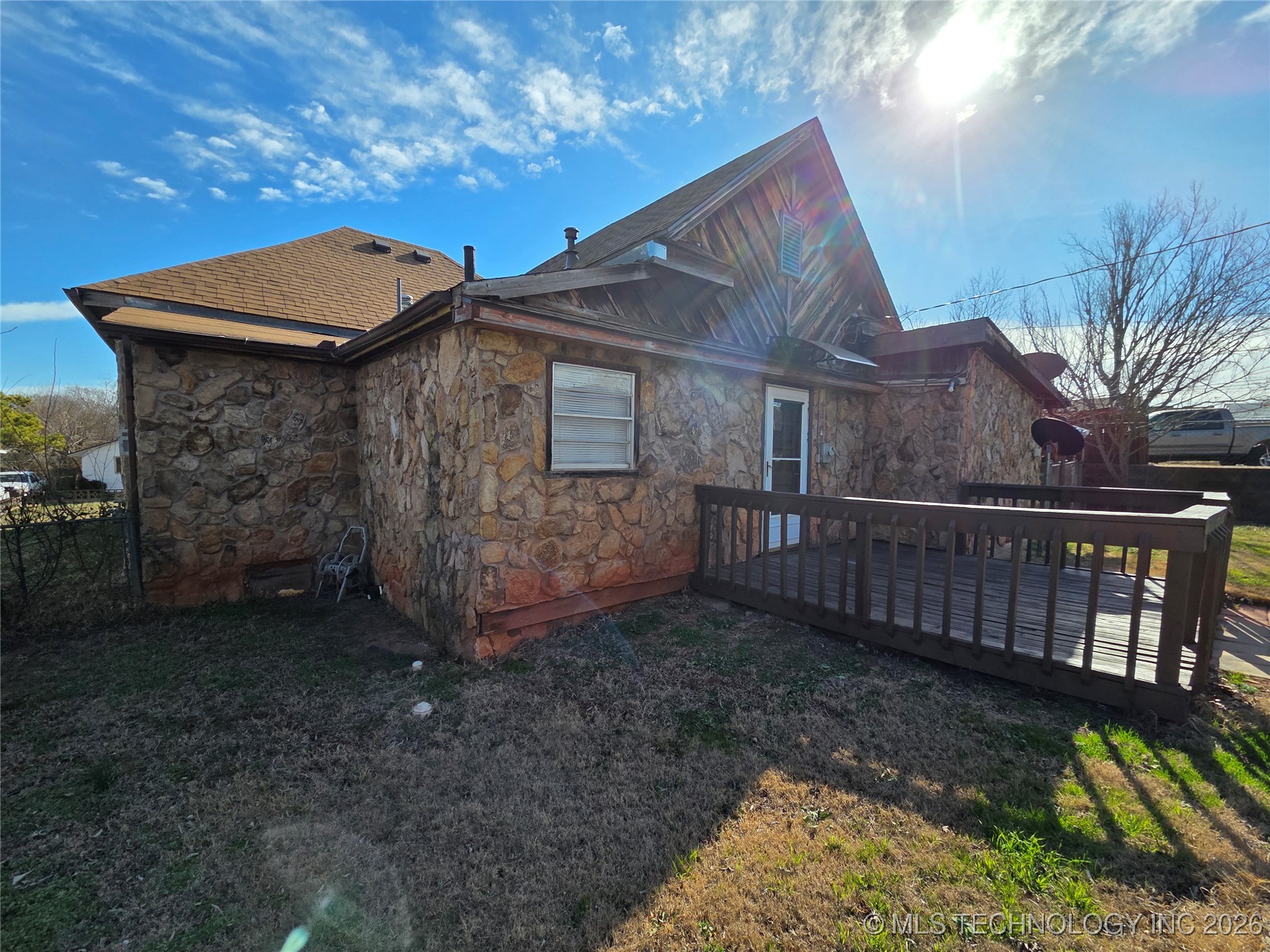 1102 N Park Property Photo 4