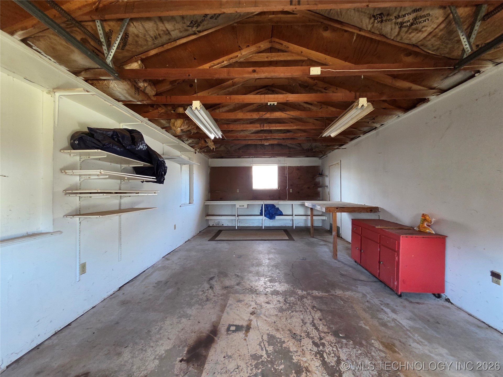 1102 N Park Property Photo 7