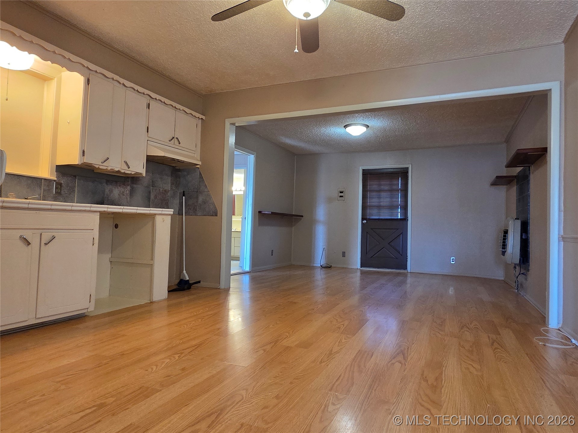 1102 N Park Property Photo 9