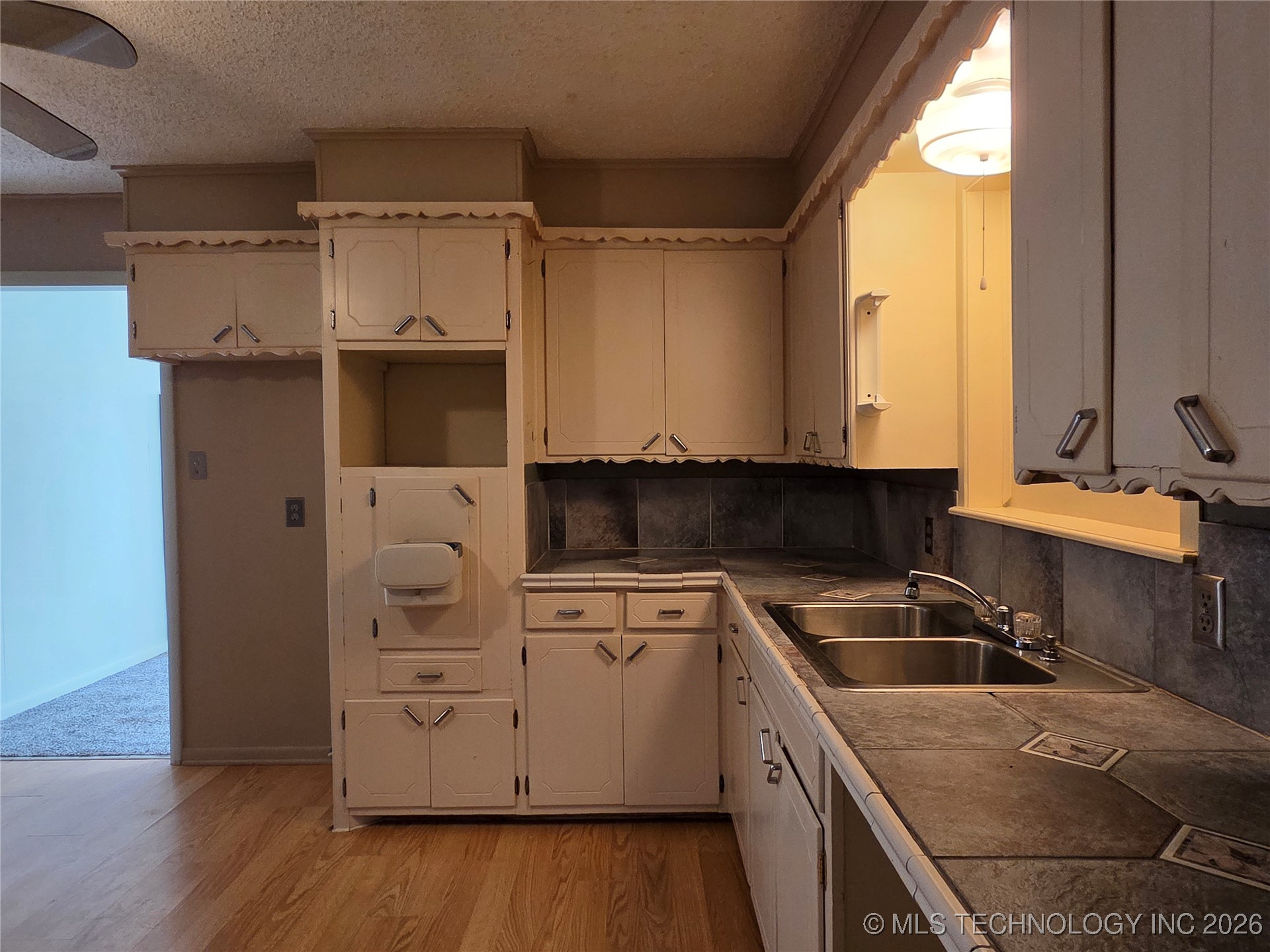 1102 N Park Property Photo 11