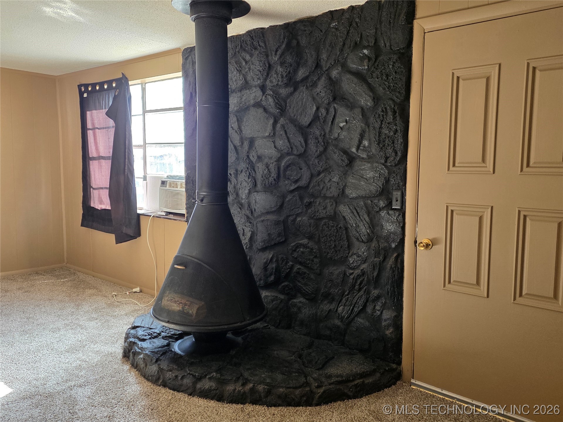 1102 N Park Property Photo 12