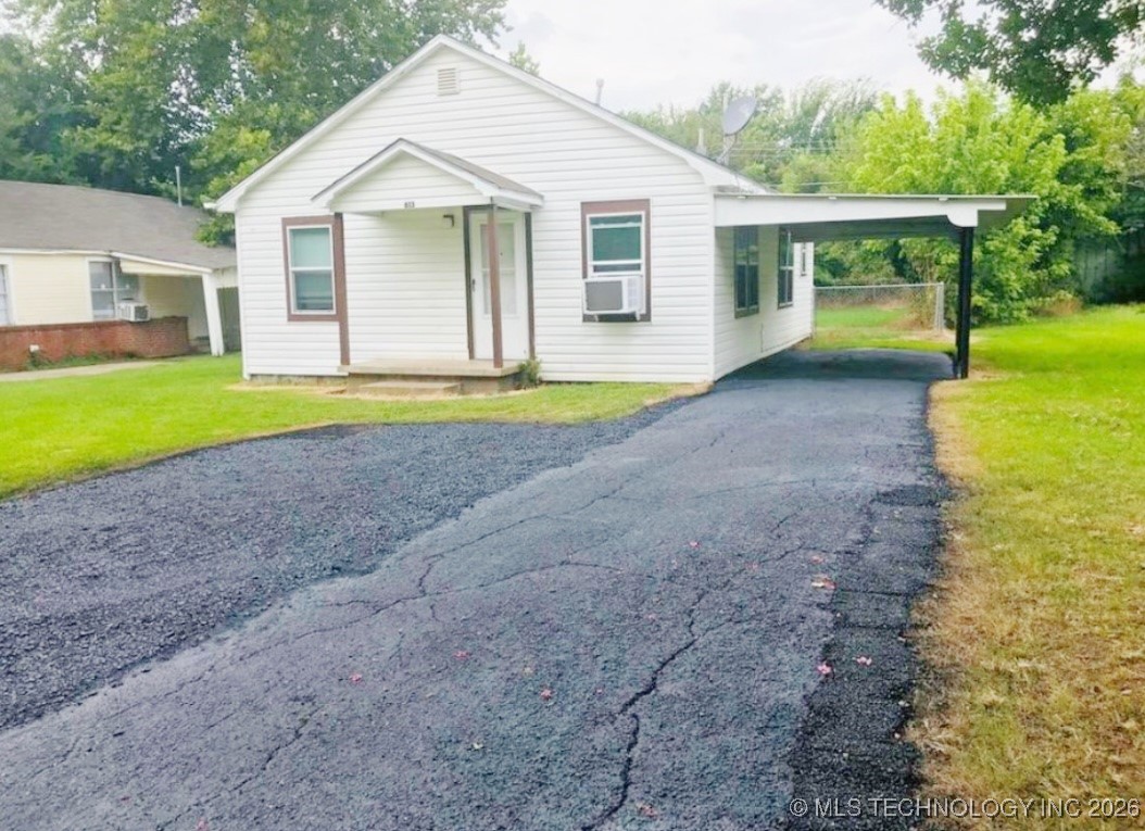 613 N 11th Property Photo 1