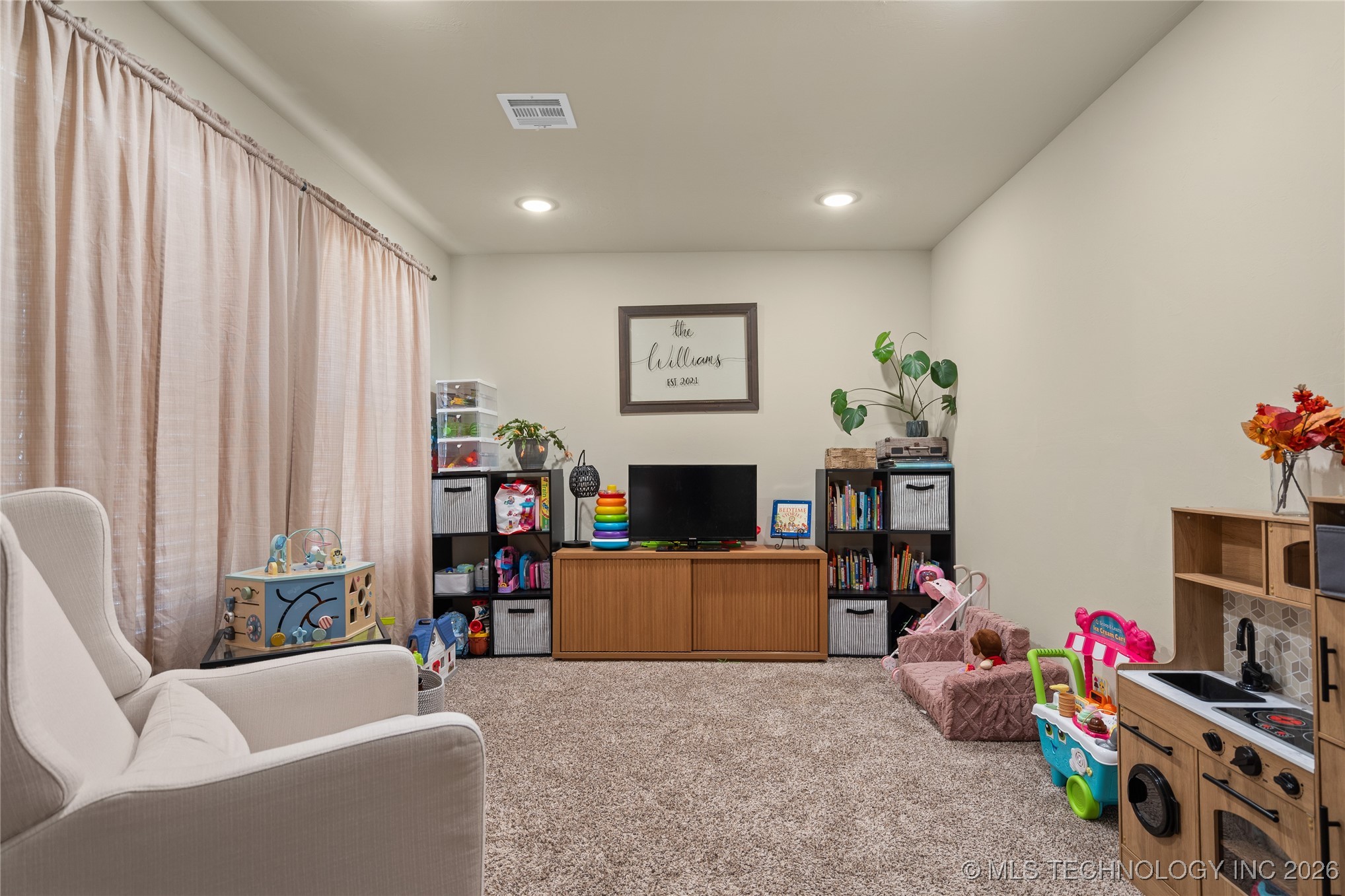 1006 Indian Plains Road Property Photo 4