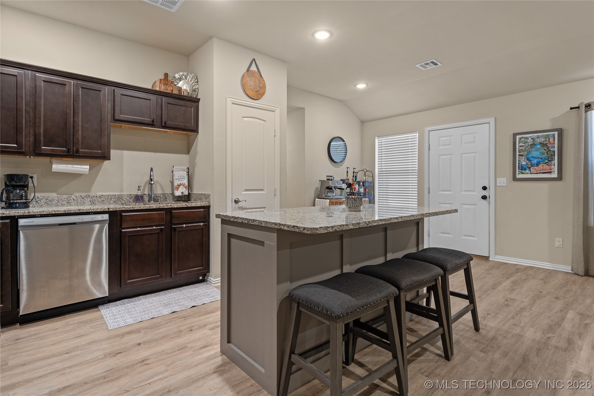 1006 Indian Plains Road Property Photo 6