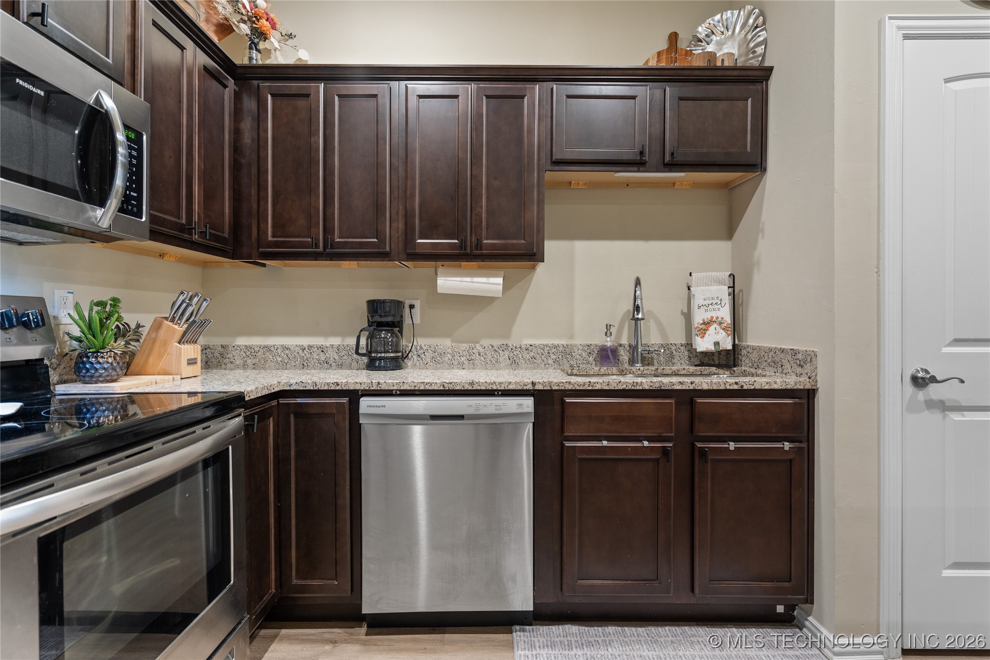 1006 Indian Plains Road Property Photo 11