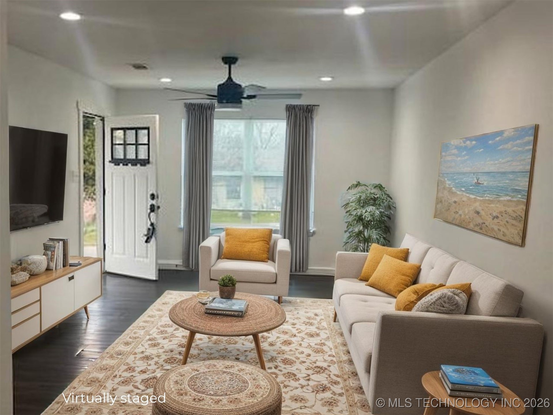 807 E Florida Street Property Photo 10