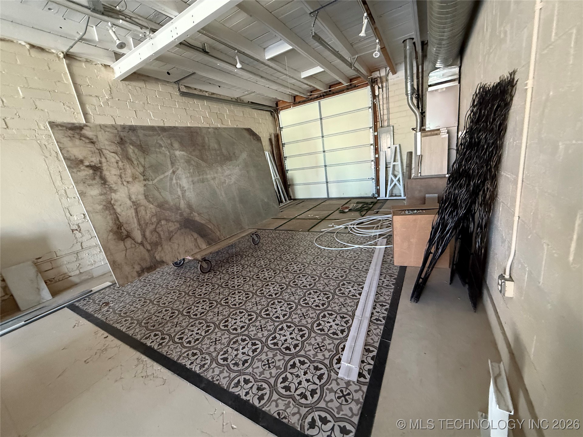 2626 E 15th Street Property Photo 6