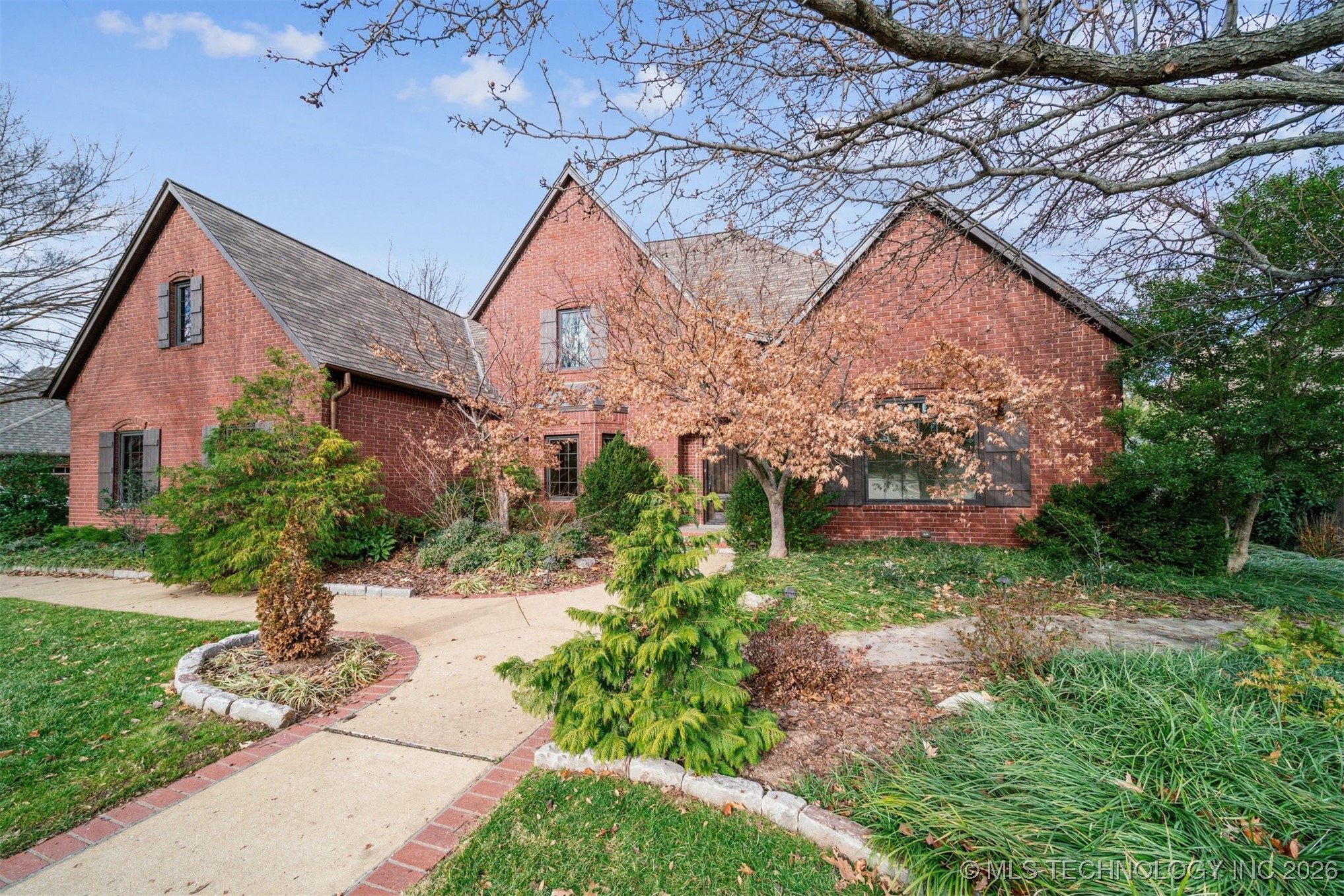 7816 E Commercial Street Property Photo 4