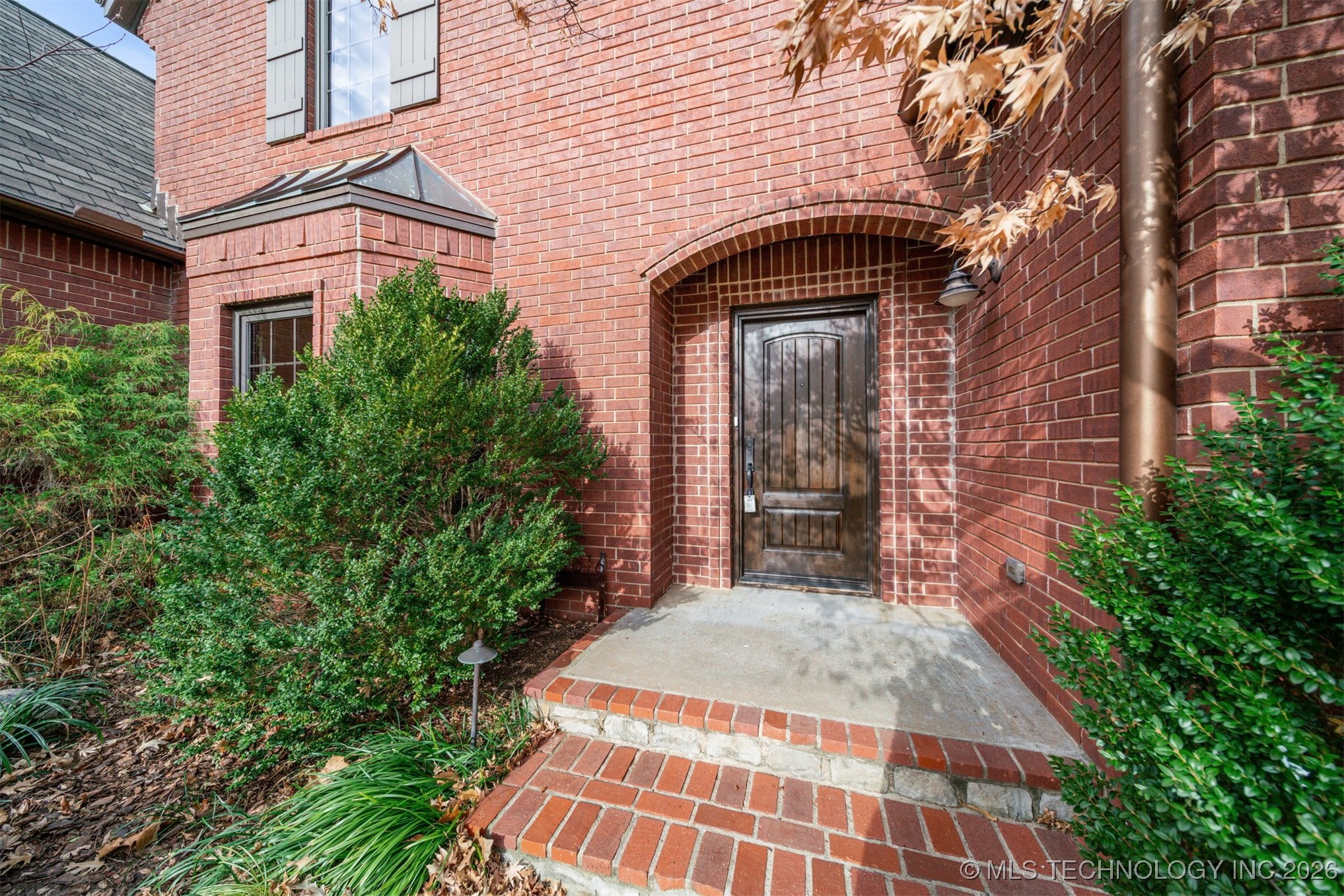 7816 E Commercial Street Property Photo 6