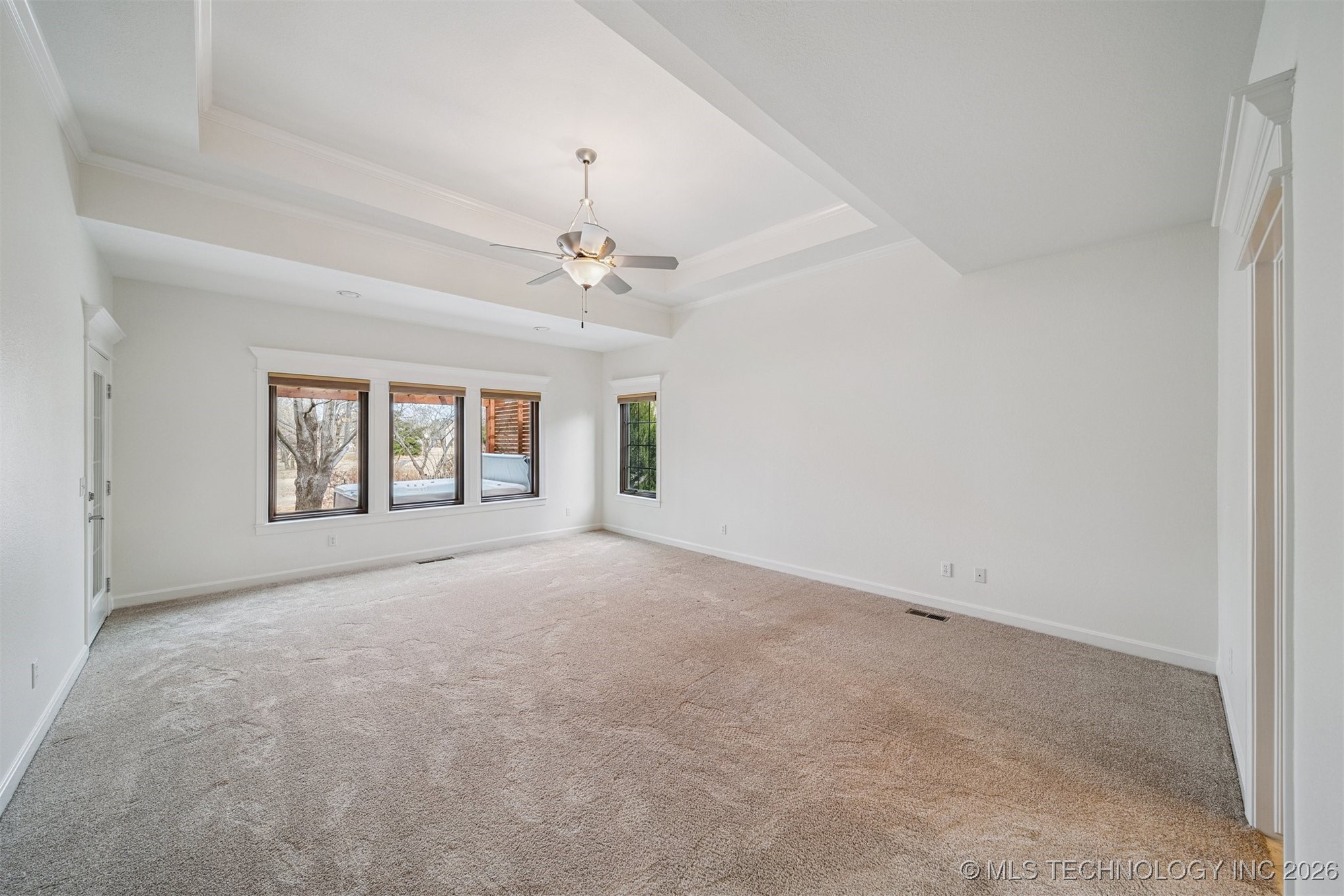 7816 E Commercial Street Property Photo 14