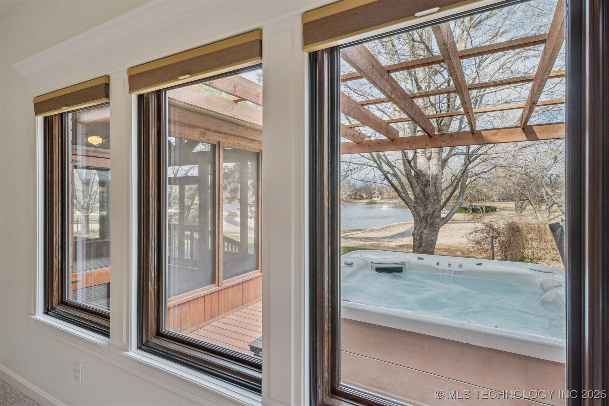 7816 E Commercial Street Property Photo 16