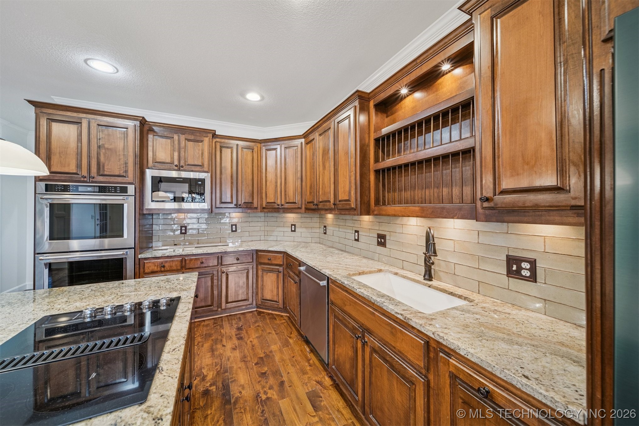 7816 E Commercial Street Property Photo 31