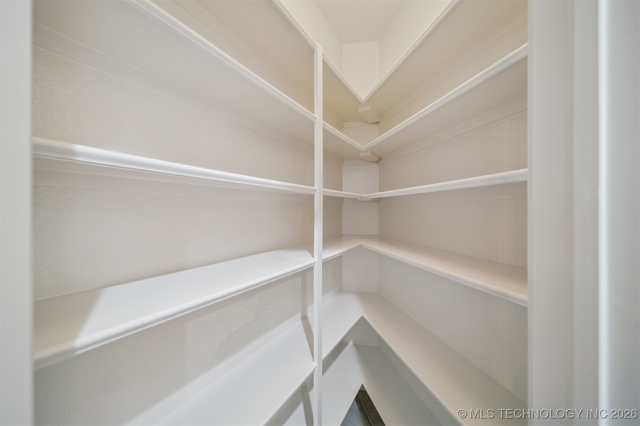 7816 E Commercial Street Property Photo 35