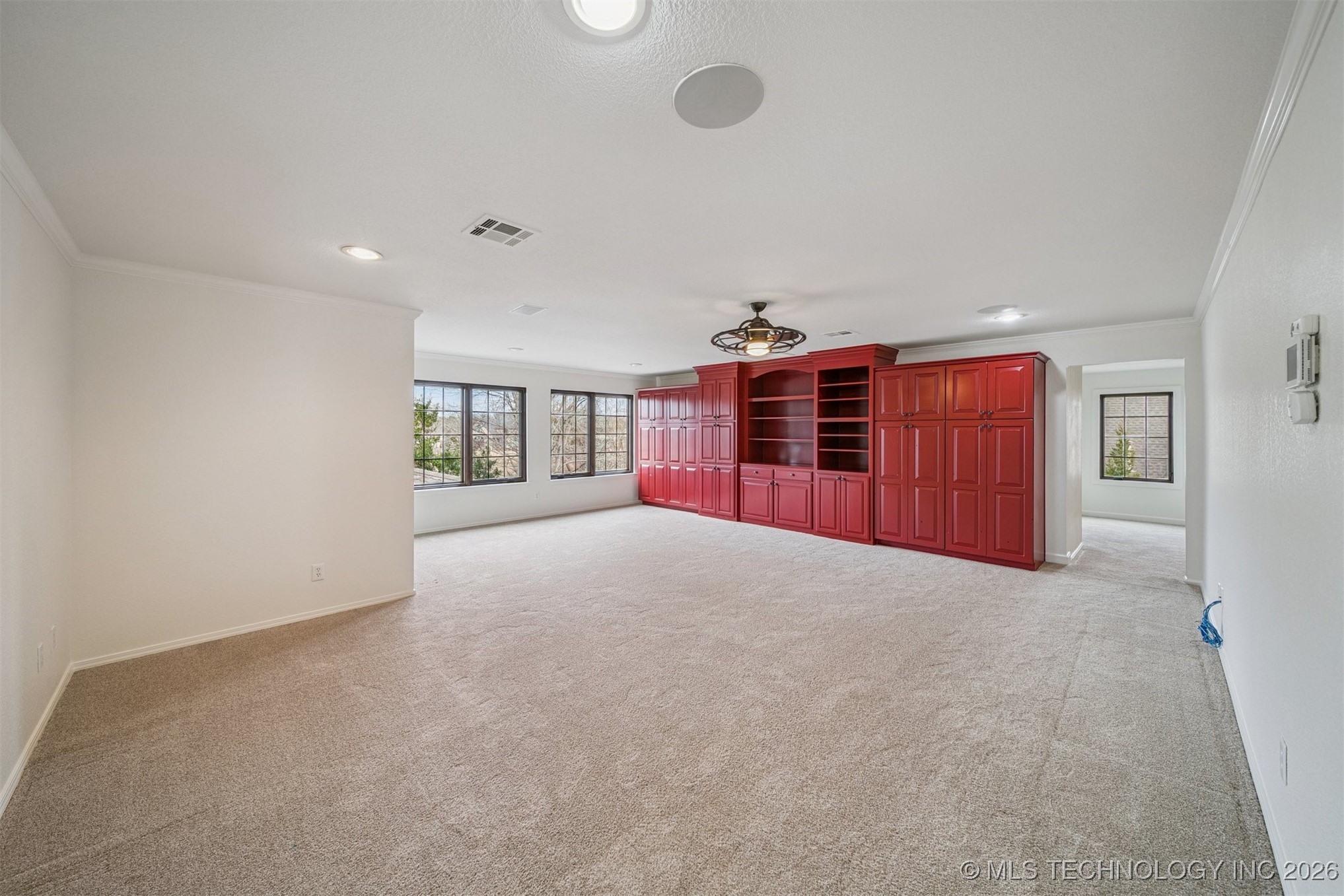 7816 E Commercial Street Property Photo 48