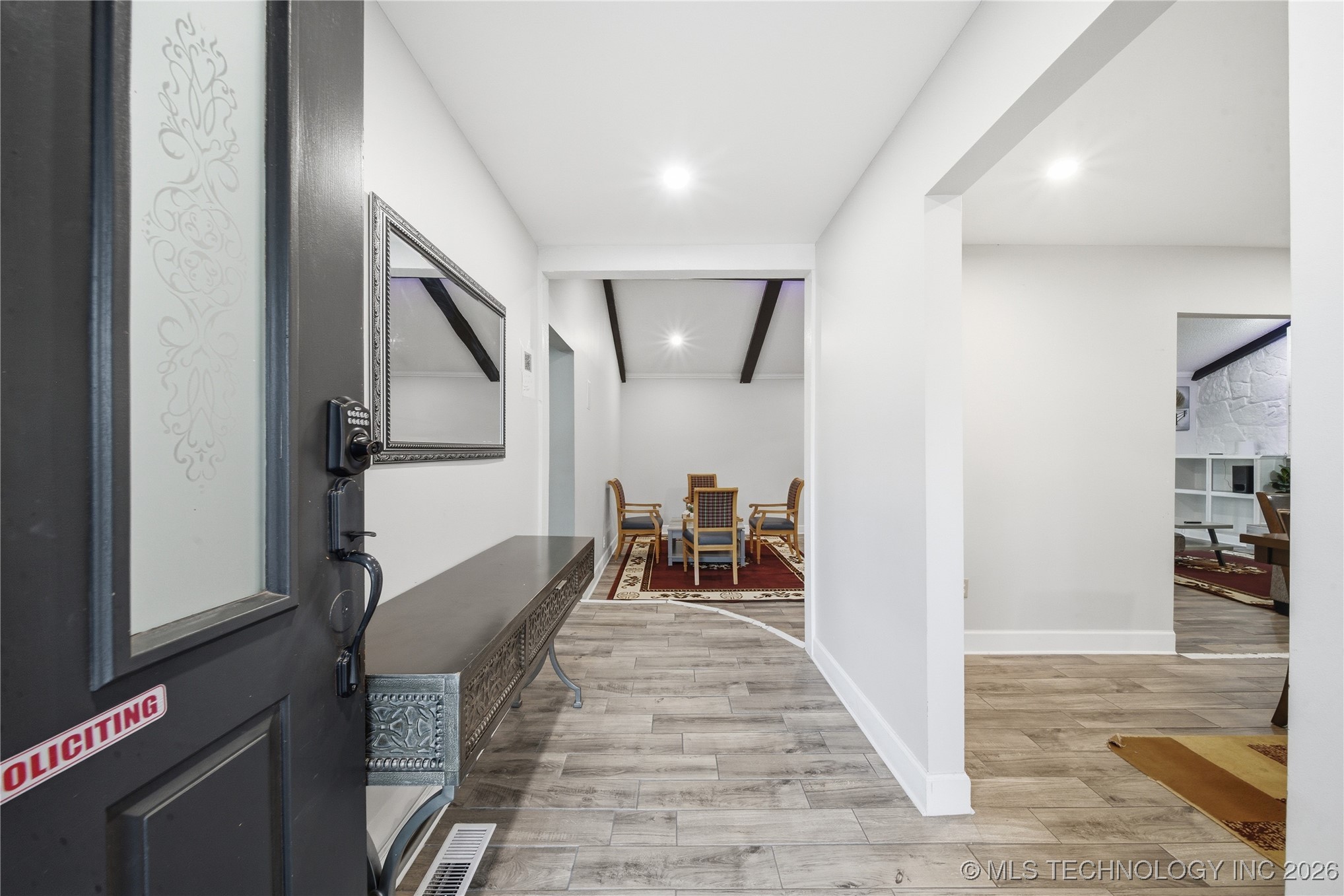 2909 E 76th Place Property Photo 3