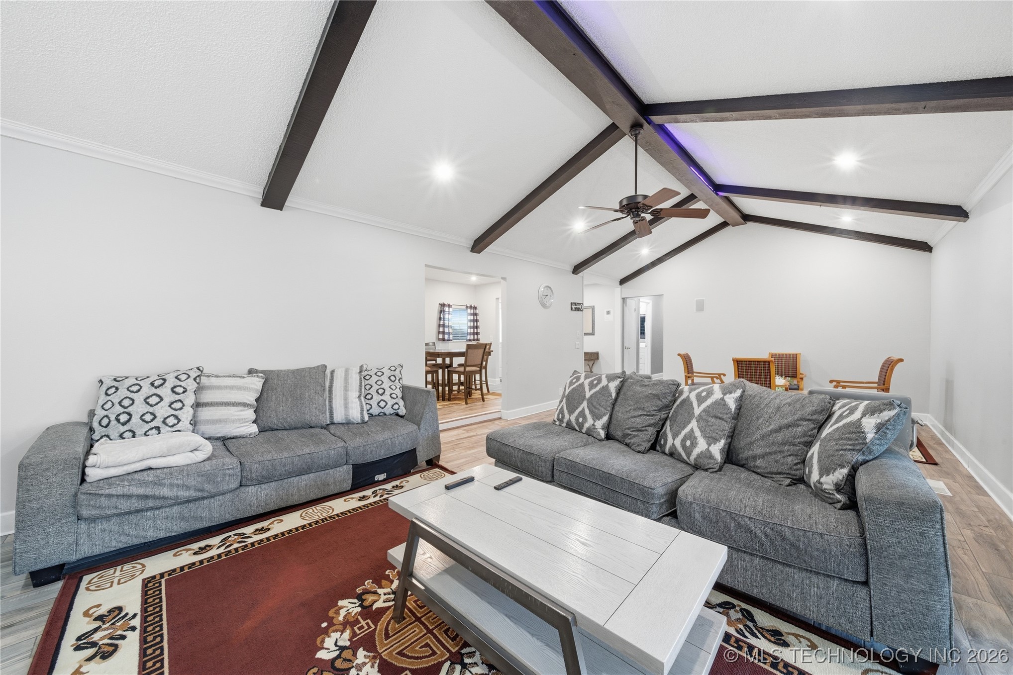 2909 E 76th Place Property Photo 8