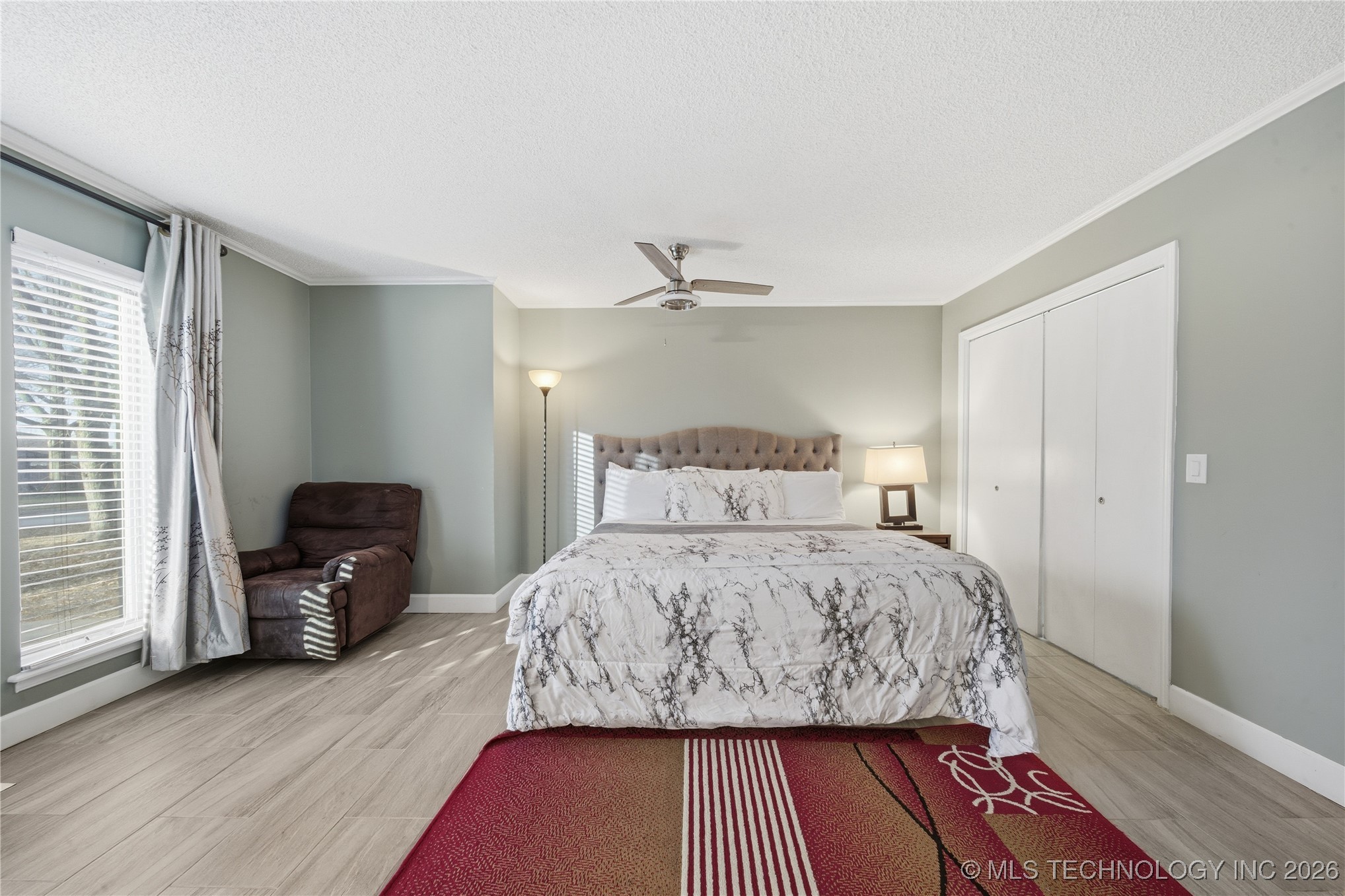 2909 E 76th Place Property Photo 15