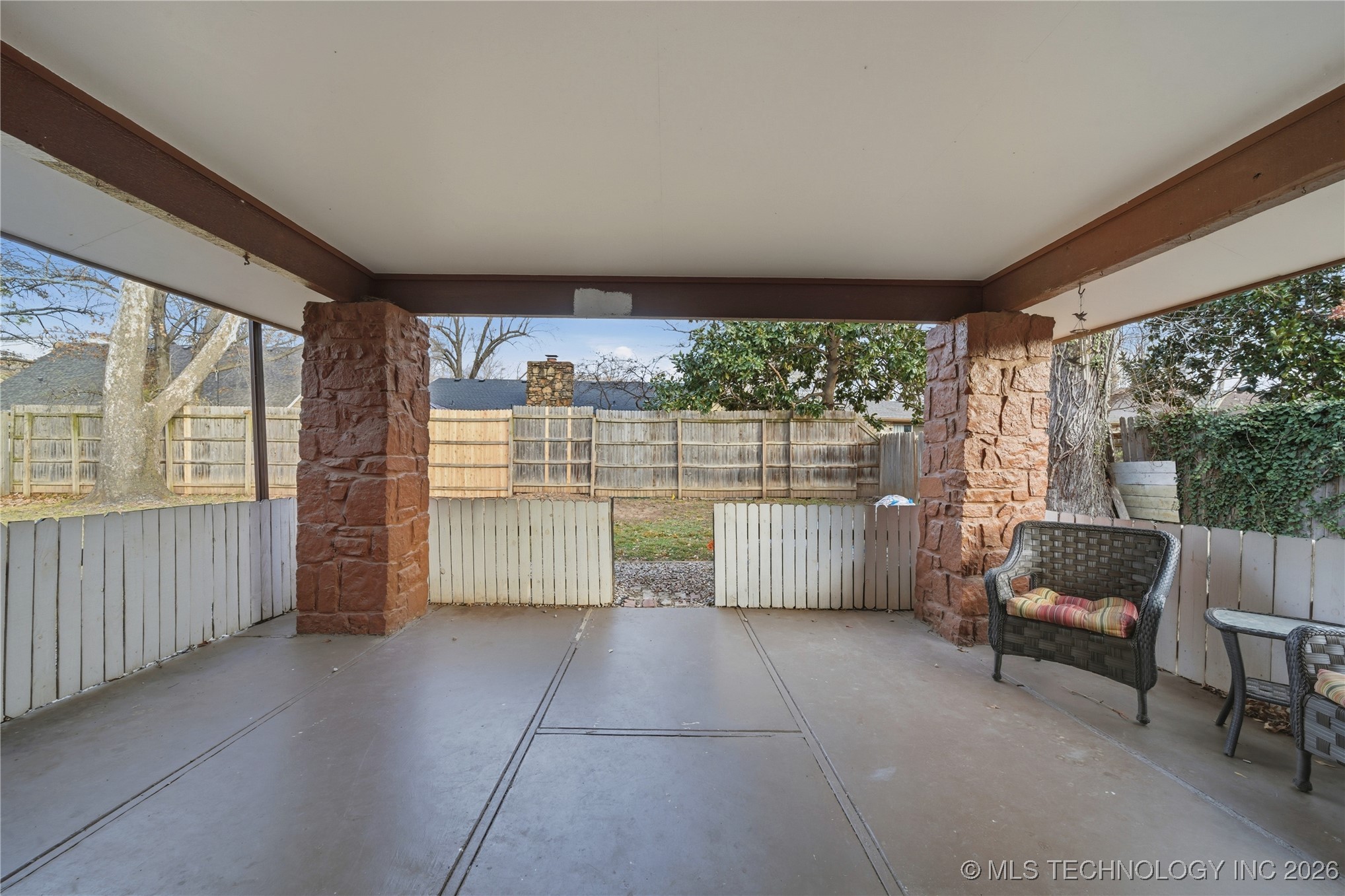 2909 E 76th Place Property Photo 26