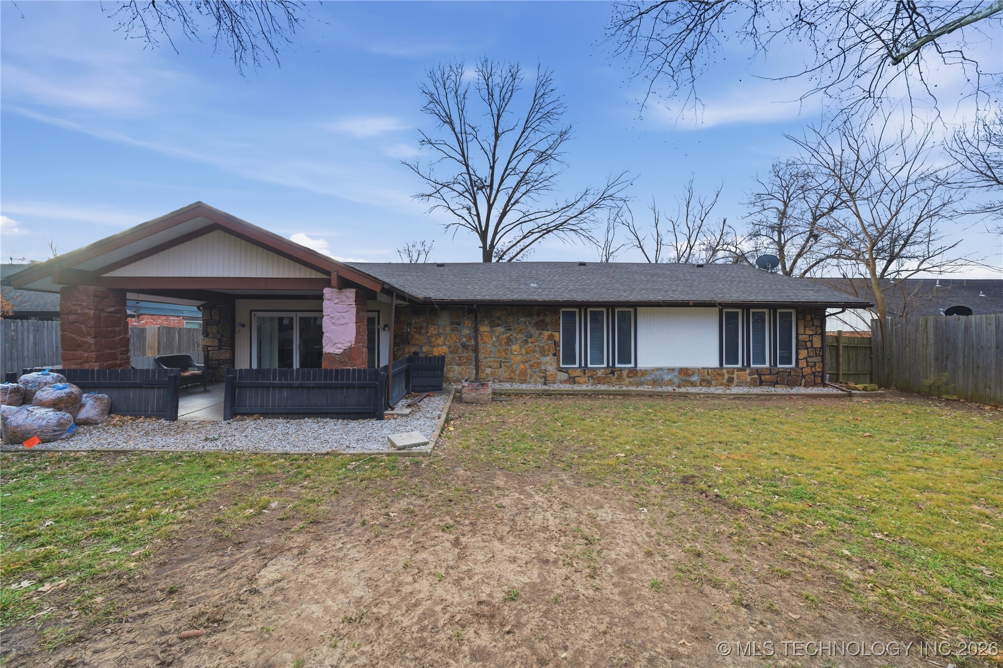 2909 E 76th Place Property Photo 28