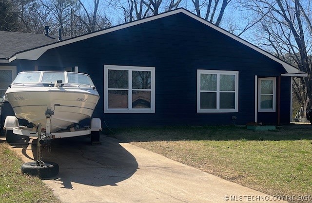 813 E Florida Street Property Photo 35