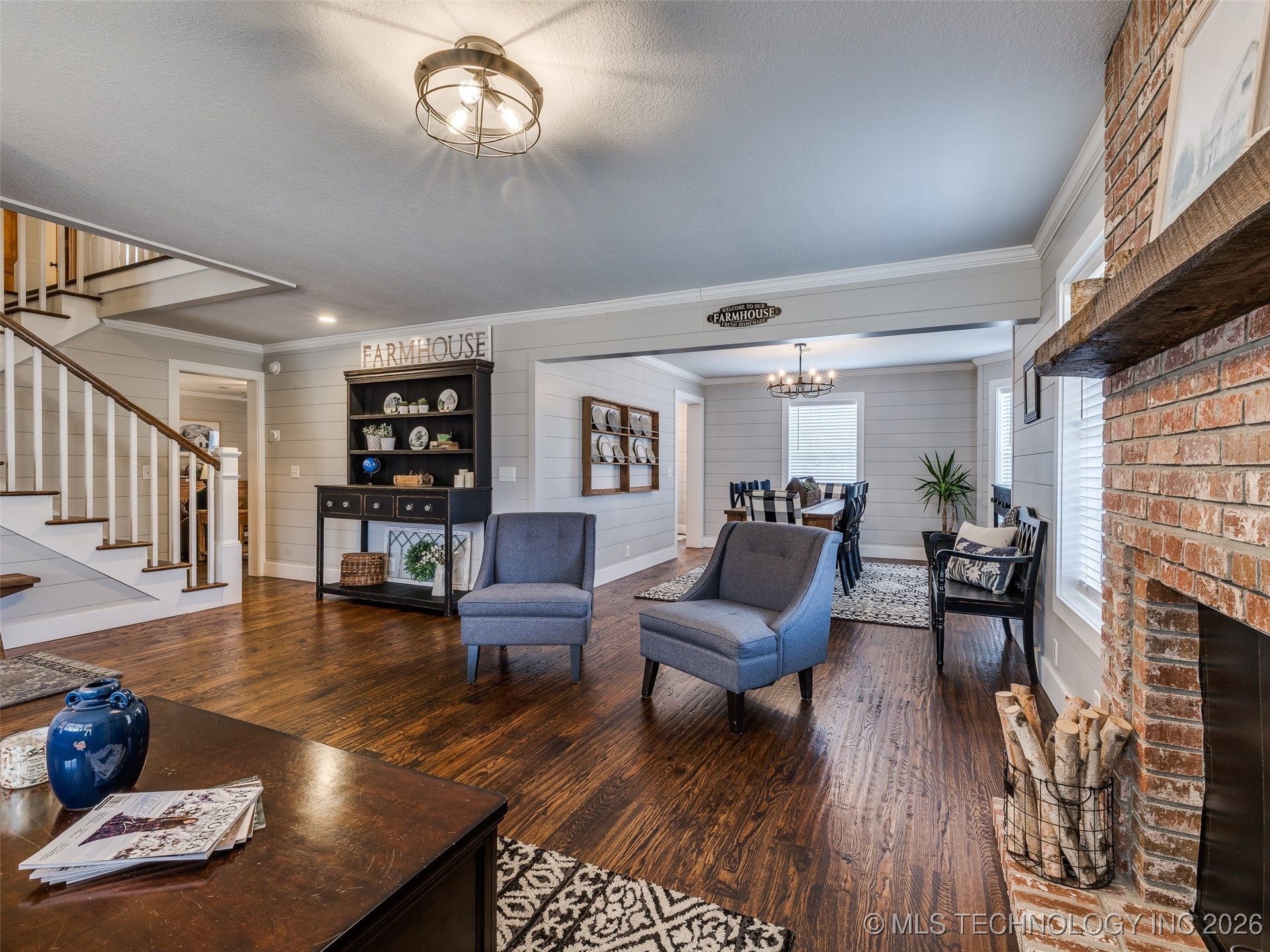 9040 S 39th West Avenue Property Photo 13