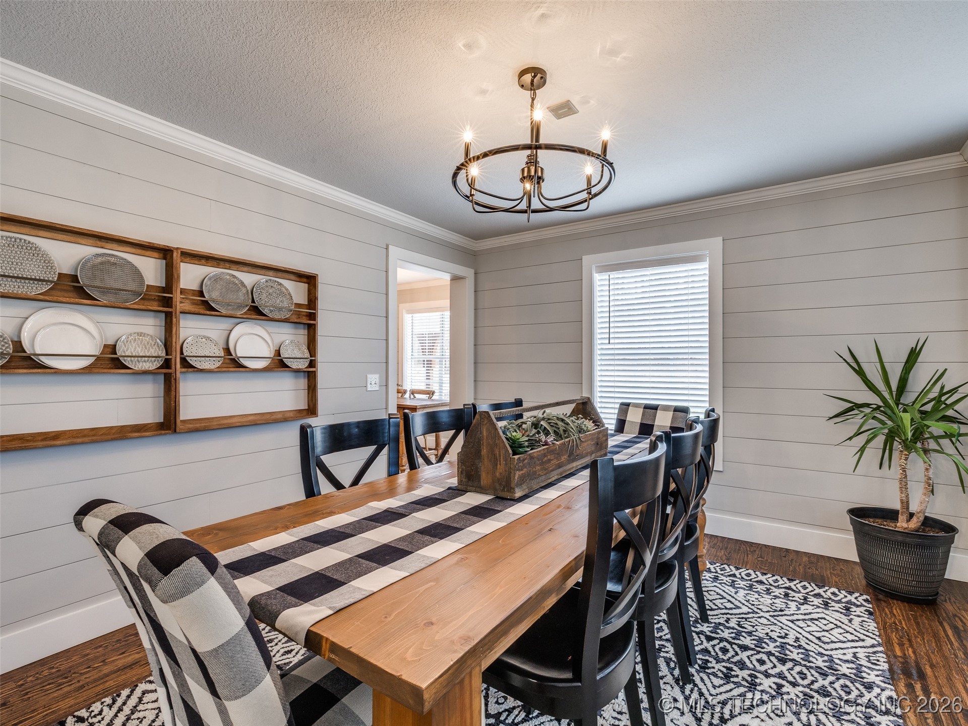 9040 S 39th West Avenue Property Photo 17