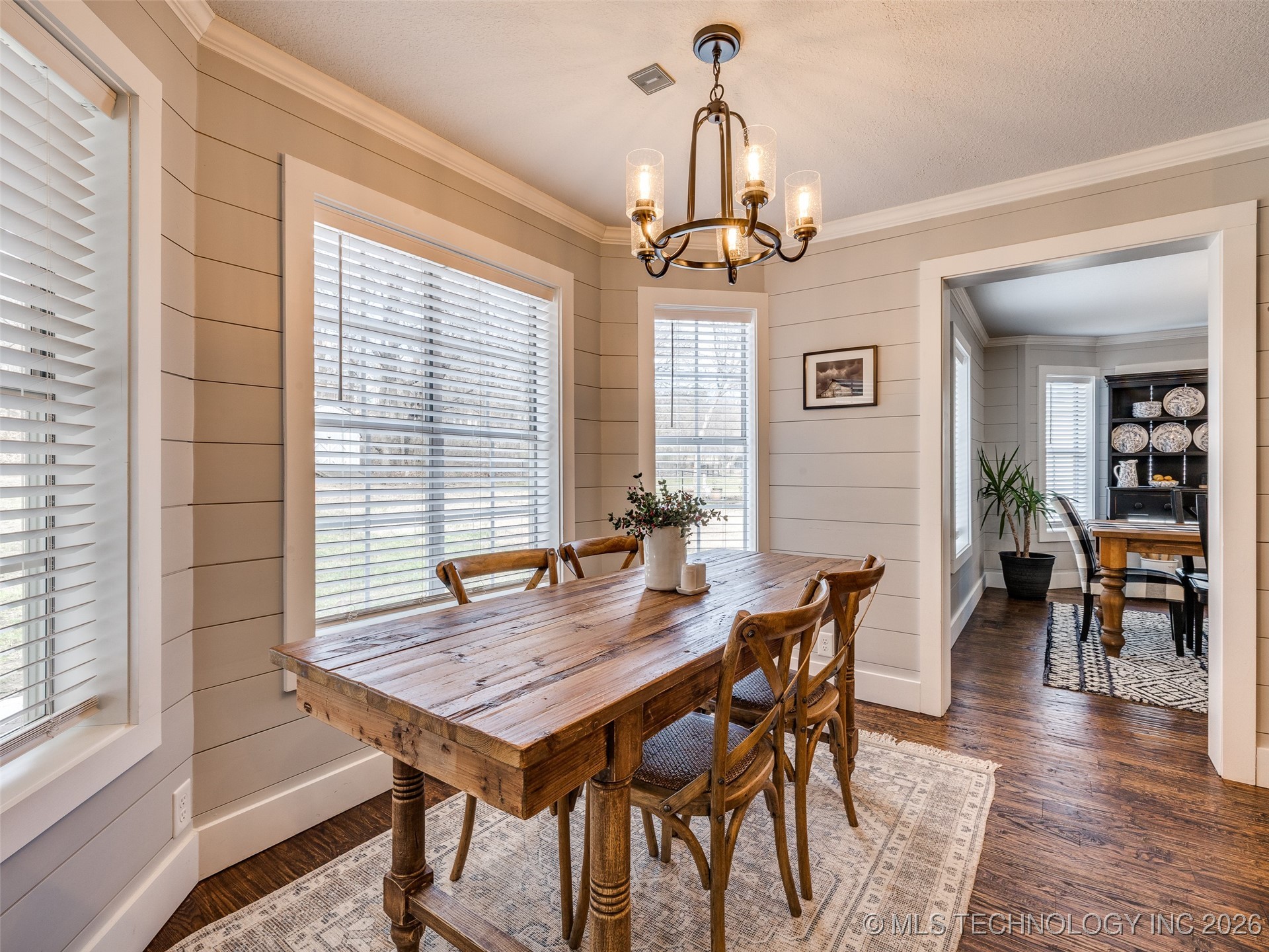 9040 S 39th West Avenue Property Photo 19